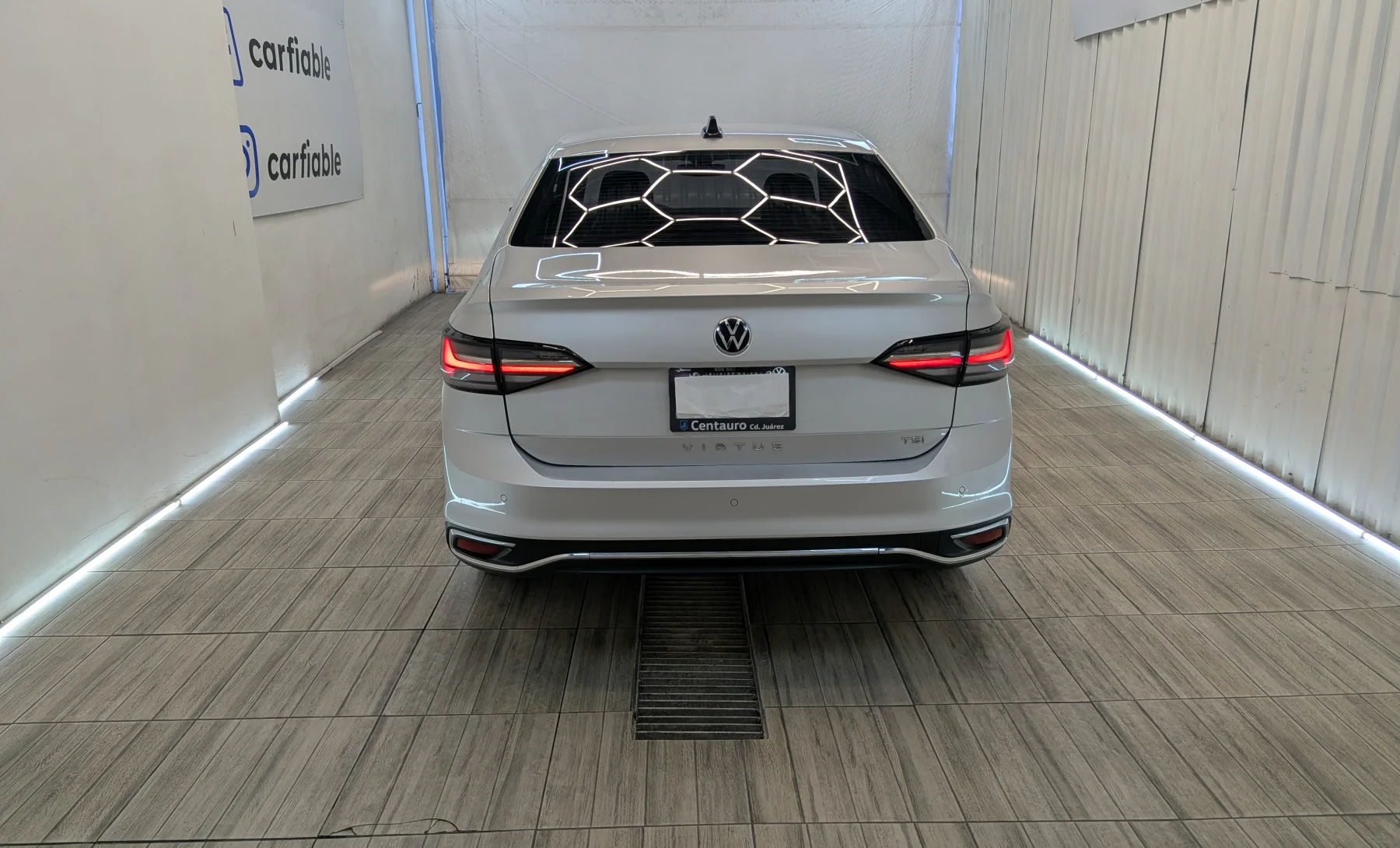 Volkswagen Virtus Highline 2024 — exterior 5 de 10