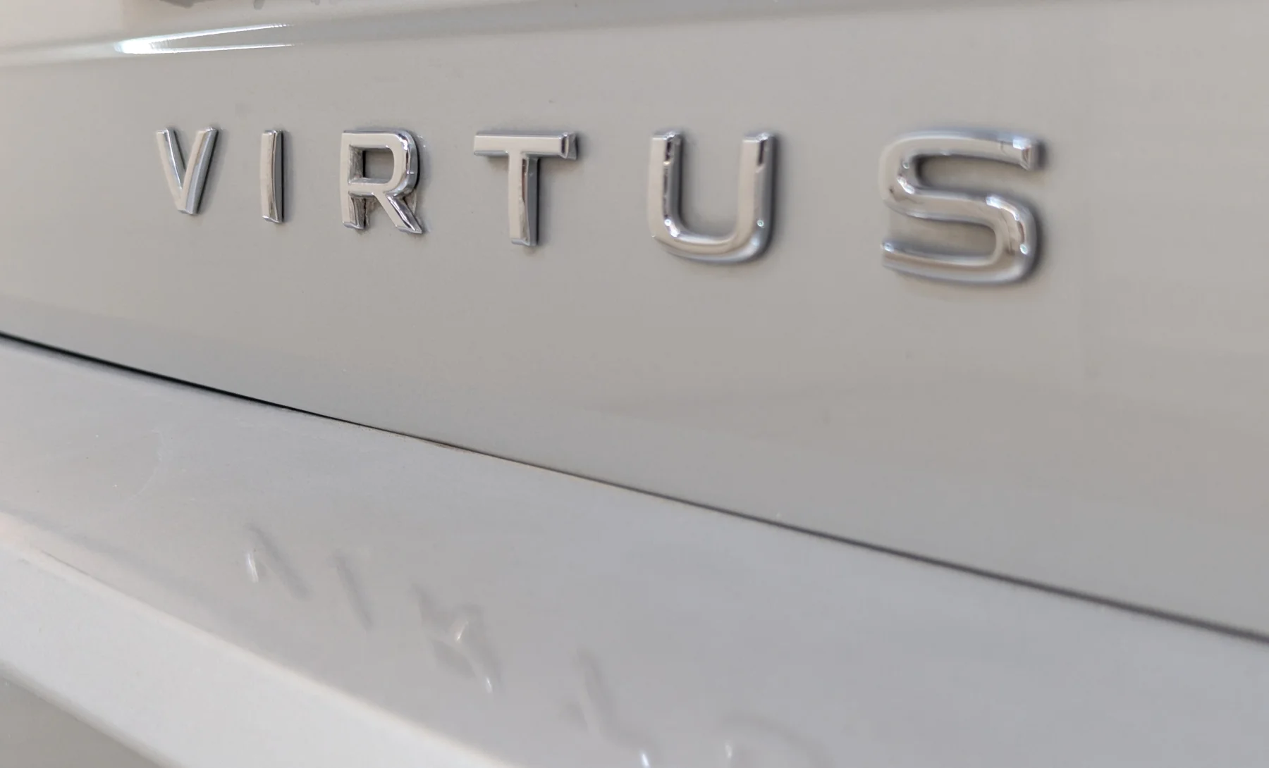 Volkswagen Virtus Highline 2024 — exterior 7 de 10