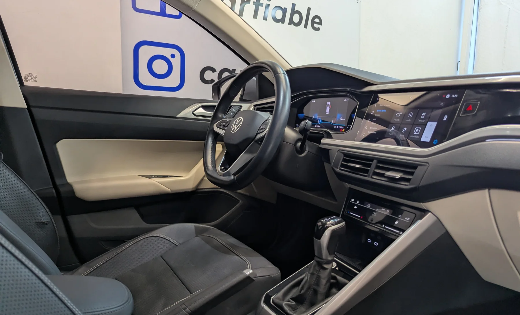 Volkswagen Virtus Highline 2024 — interior 6 de 10