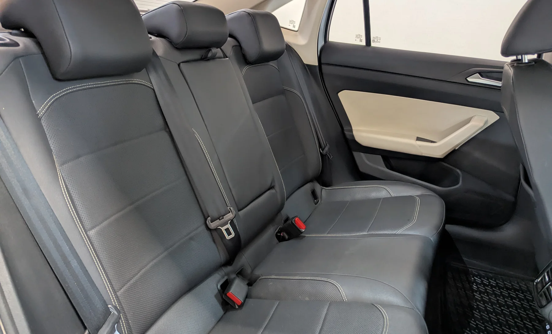 Volkswagen Virtus Highline 2024 — interior 10 de 10