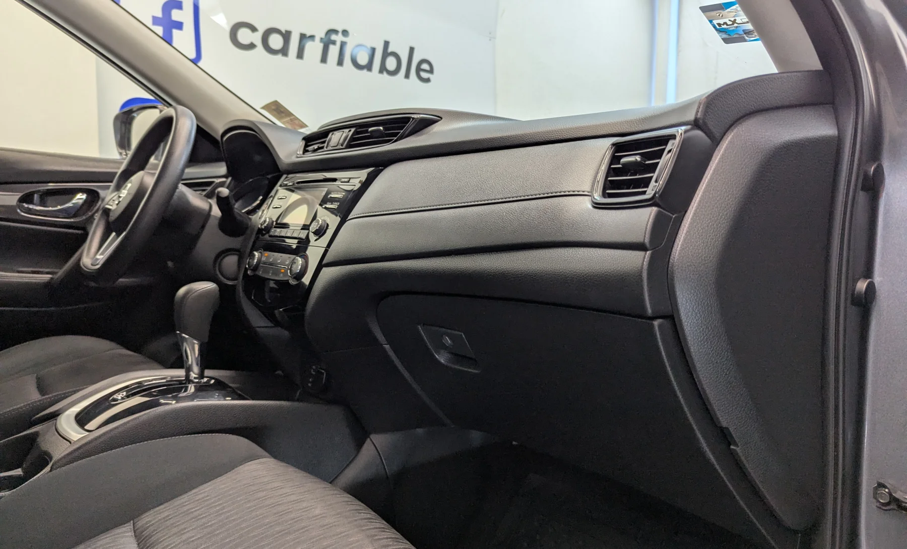 Nissan X-Trail Sense 2018 — interior 9 de 10