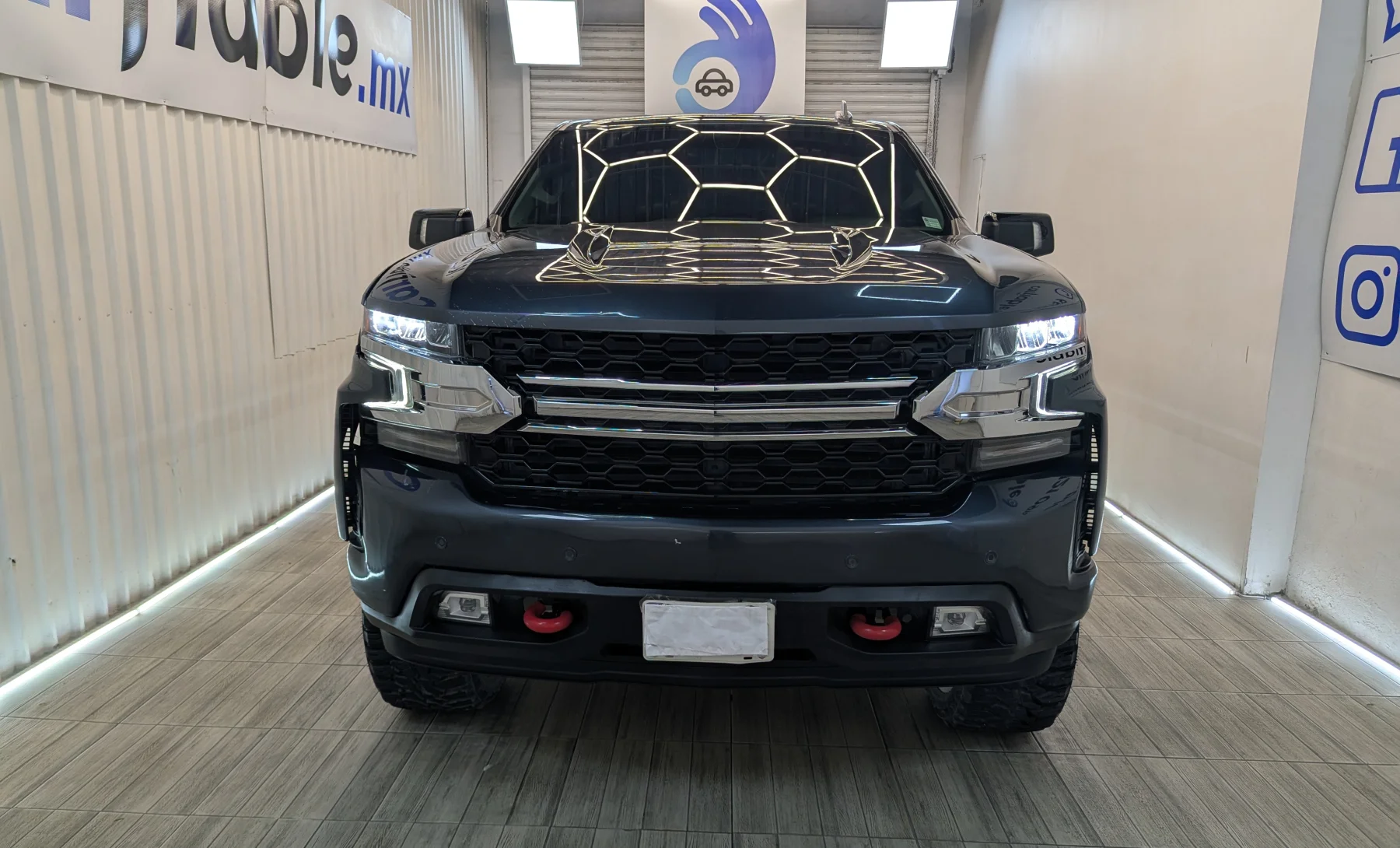 Chevrolet Silverado 1500 Custom 2021 — exterior 2 de 10