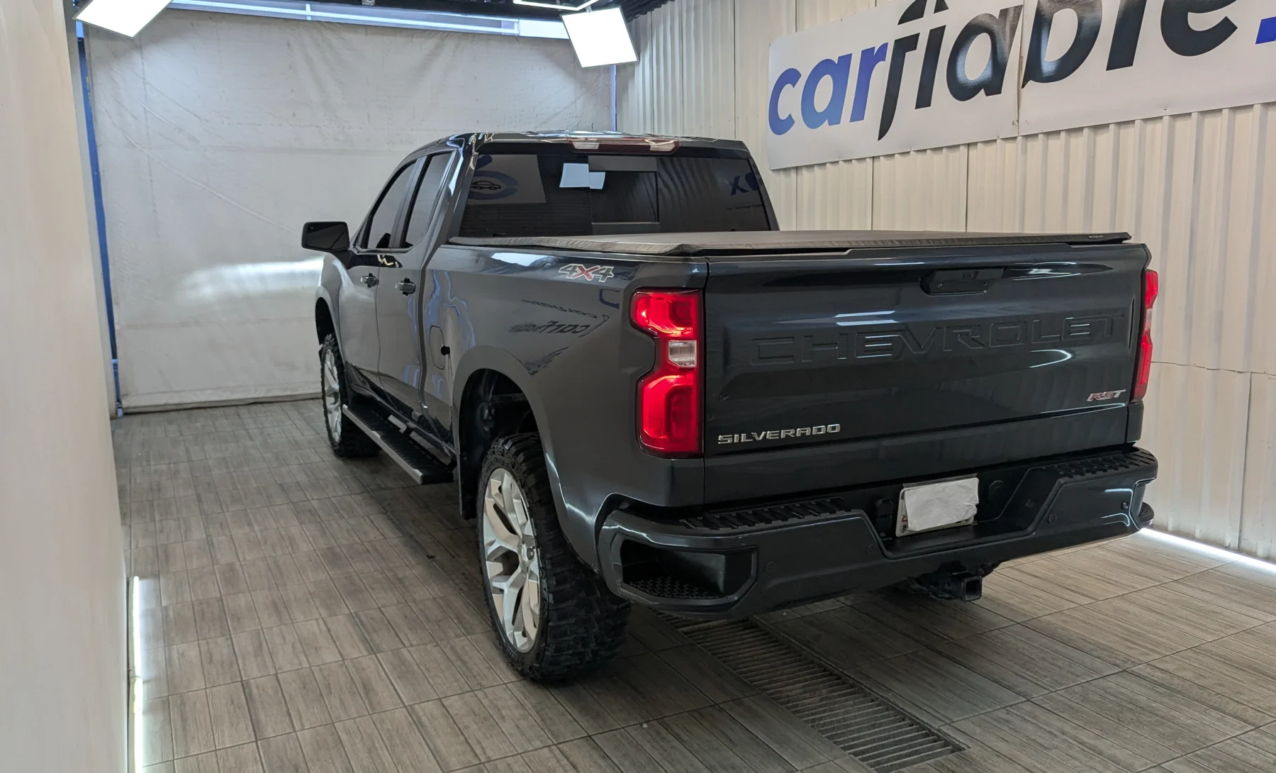 Chevrolet Silverado 1500 Custom 2021 — exterior 4 de 10