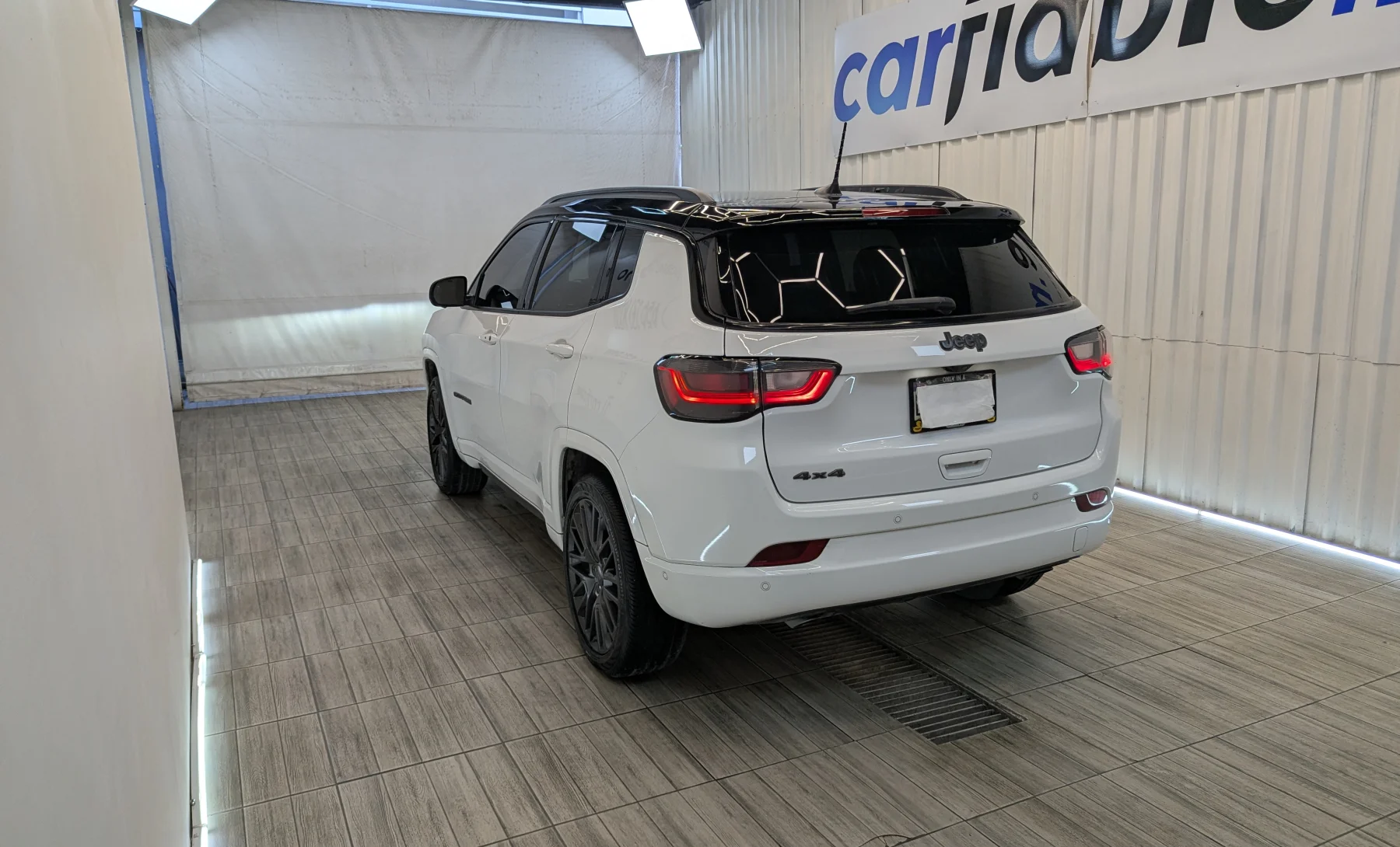 Jeep Compass Altitude 2023 — exterior 6 de 10