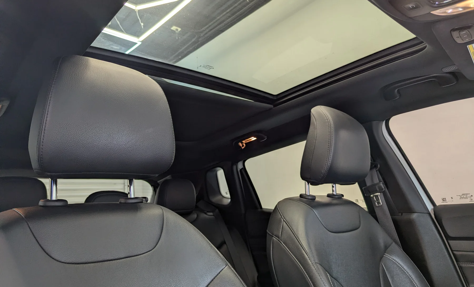 Jeep Compass Altitude 2023 — interior 8 de 10