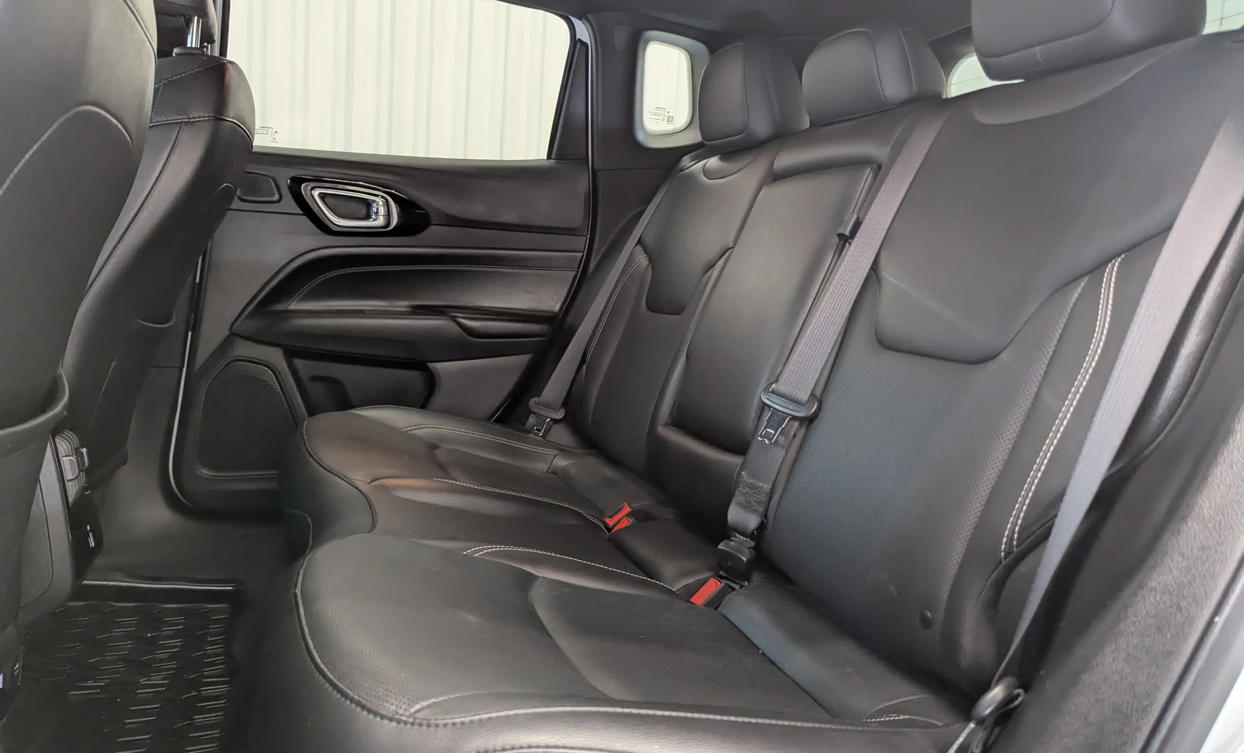 Jeep Compass Altitude 2023 — interior 9 de 10
