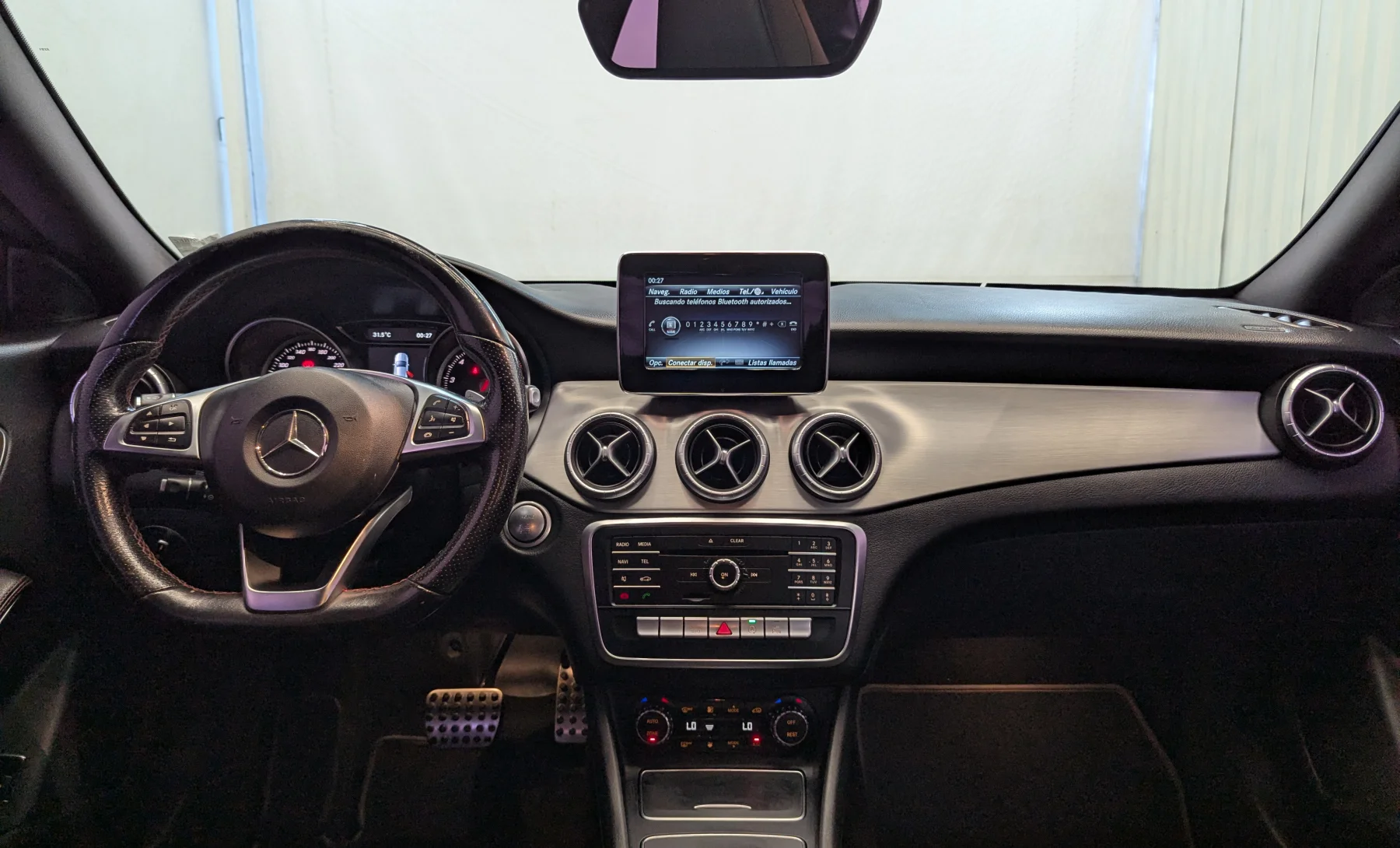 Mercedes-Benz CLA250 Sport 2019 — interior 6 de 10