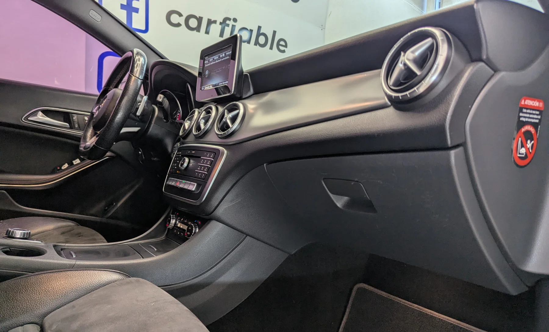 Mercedes-Benz CLA250 Sport 2019 — interior 7 de 10