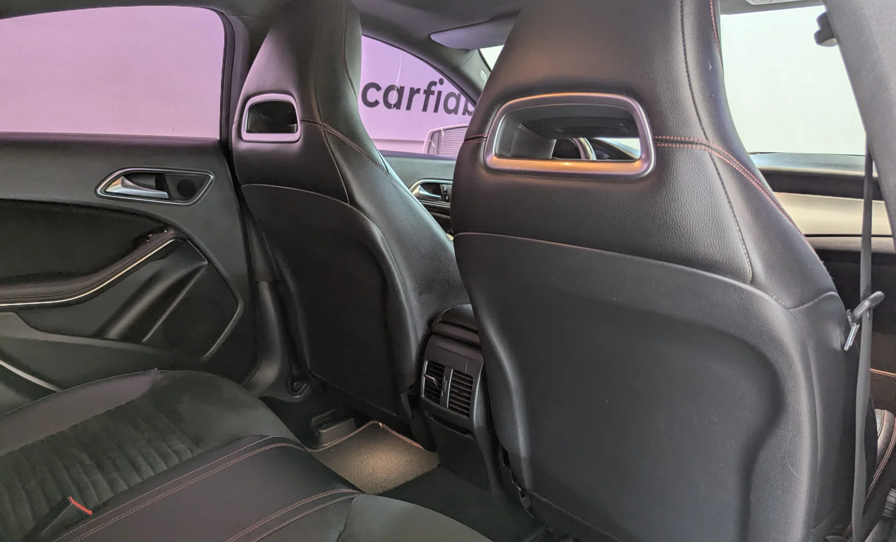 Mercedes-Benz CLA250 Sport 2019 — interior 8 de 10