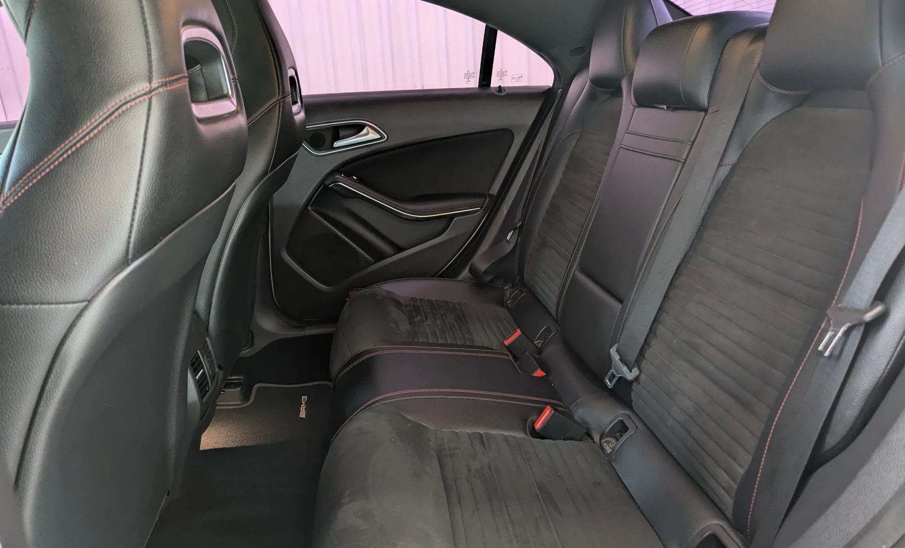 Mercedes-Benz CLA250 Sport 2019 — interior 9 de 10