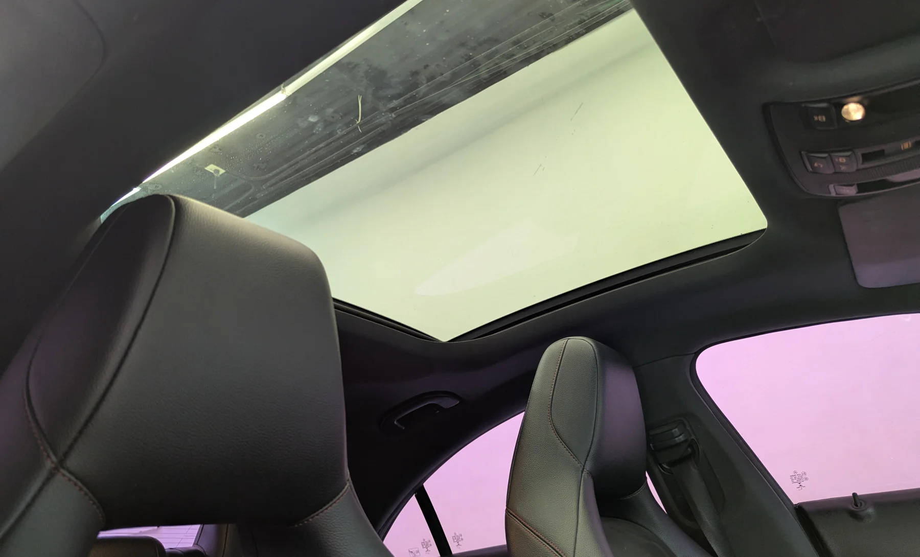 Mercedes-Benz CLA250 Sport 2019 — interior 10 de 10