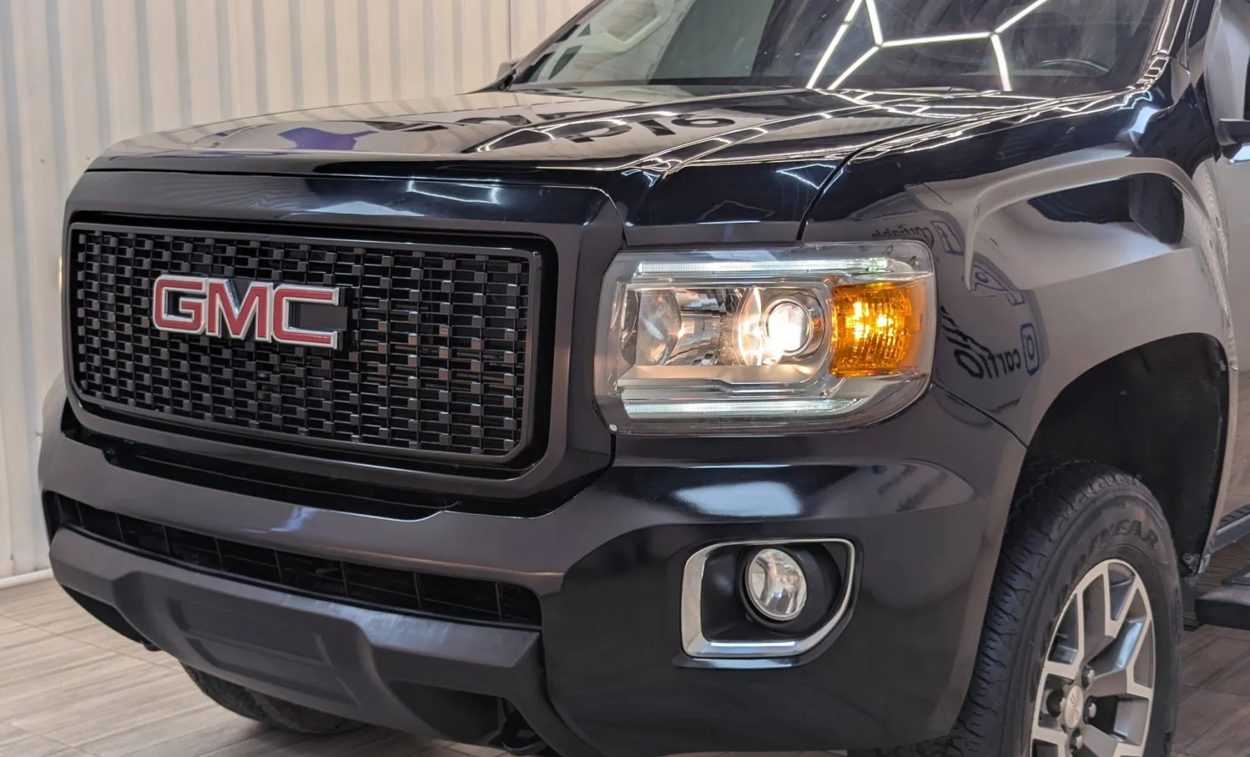 GMC Canyon All Terrain 2019 — exterior 7 de 10