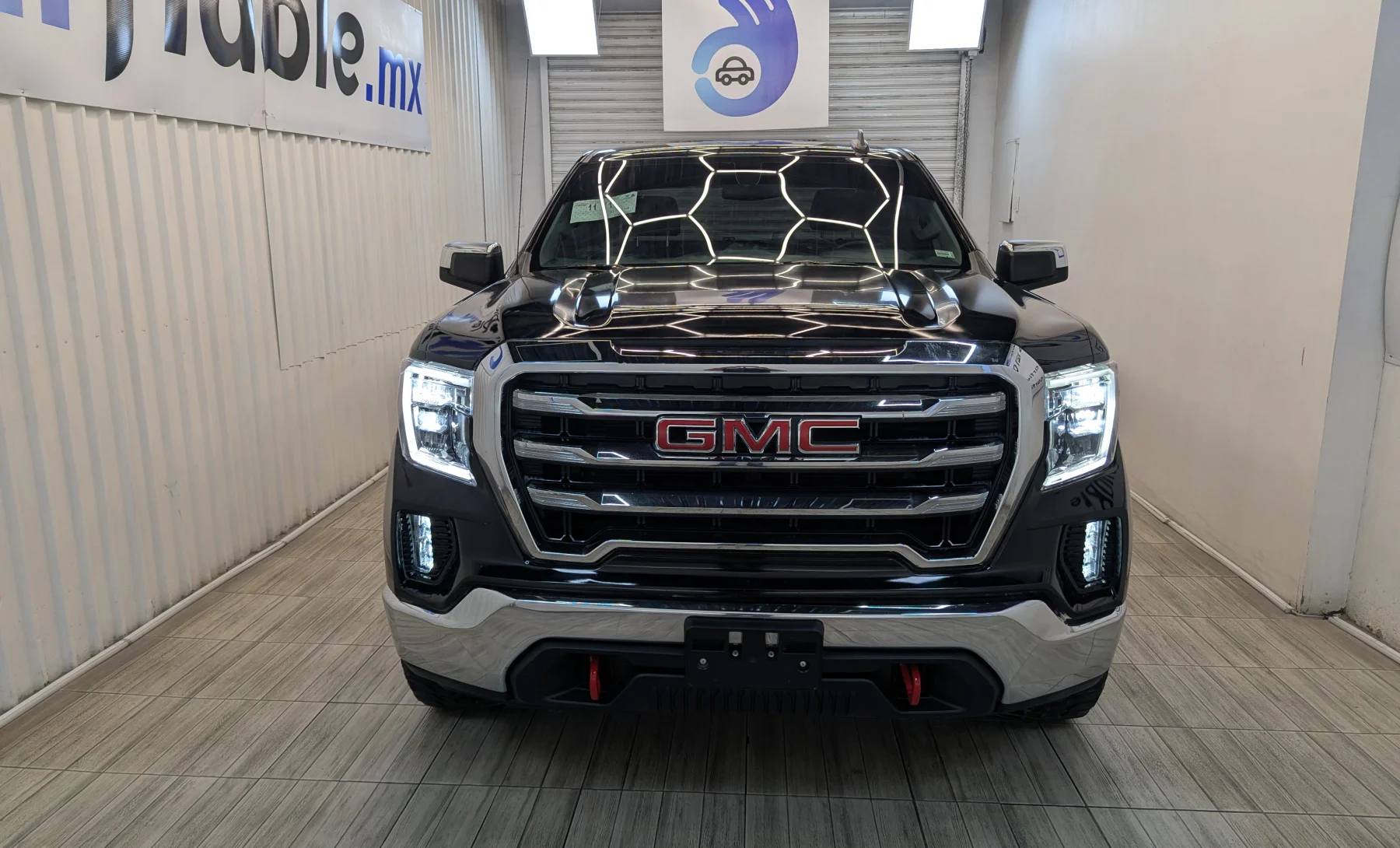 GMC Sierra 1500 Base 2020 — exterior 2 de 10