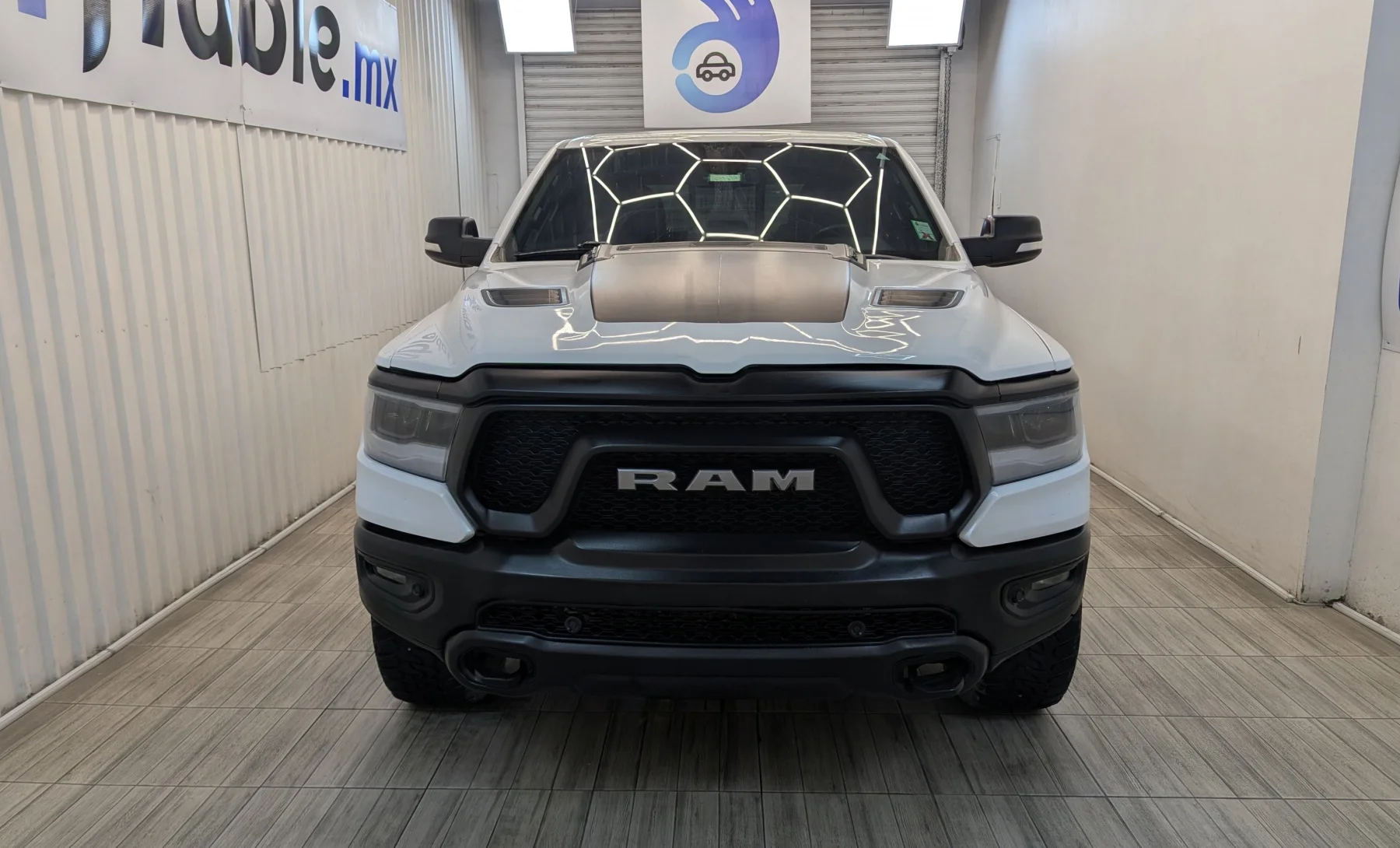 Ram 1500 Rebel 2019 — exterior 2 de 10