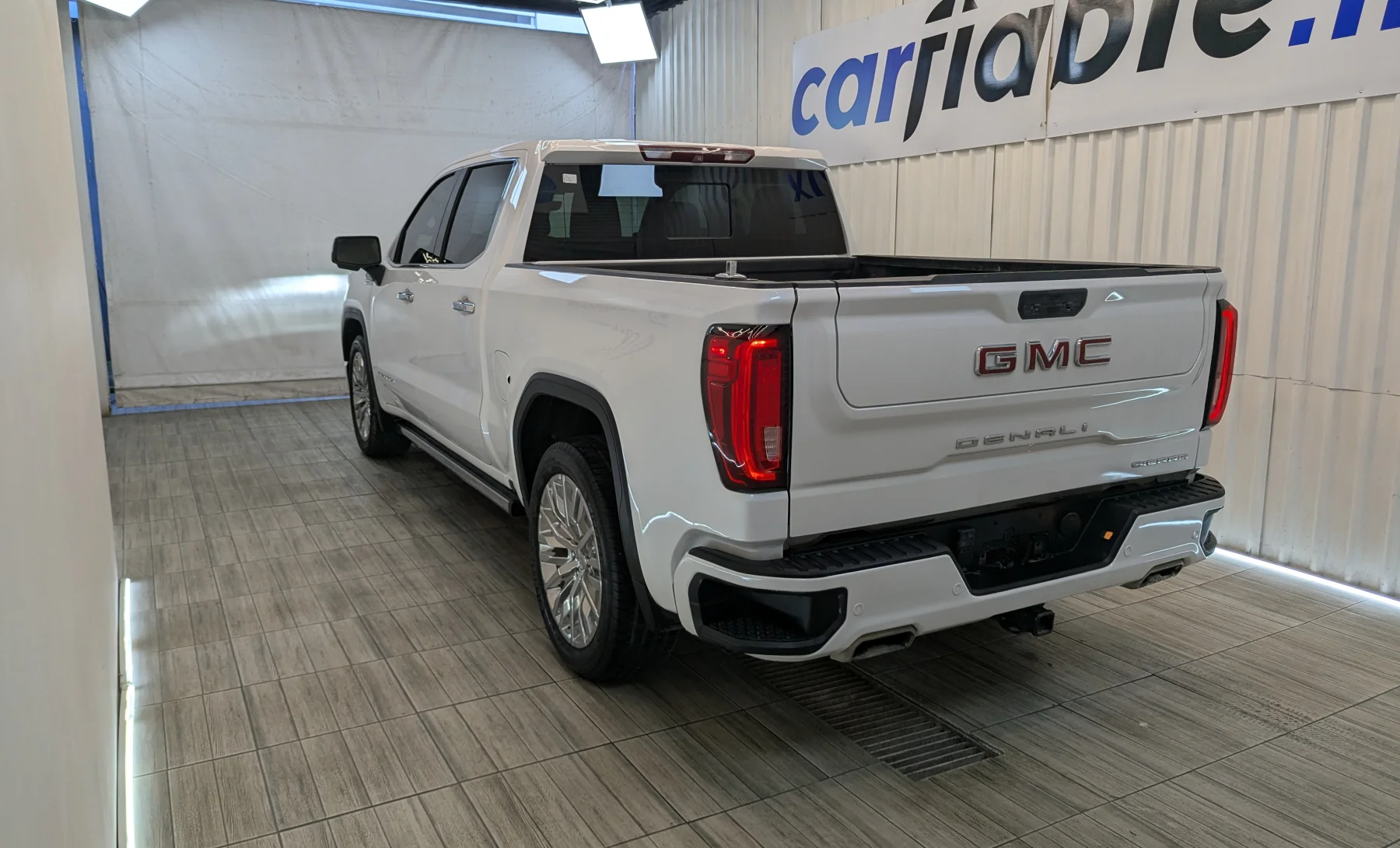GMC Sierra 1500 Denali 2019 — exterior 6 de 10