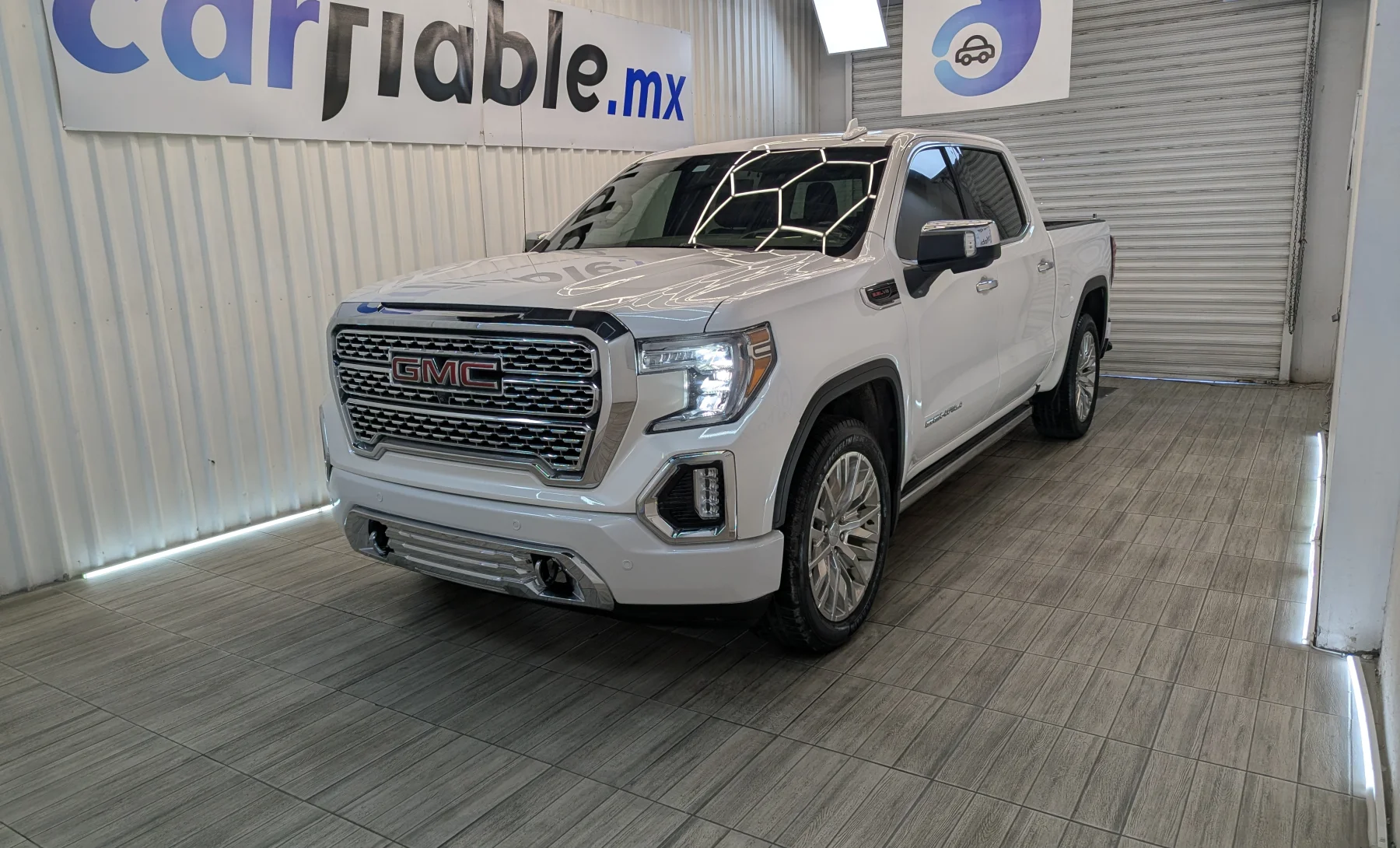 GMC Sierra 1500 Denali 2019 — exterior 1 de 10