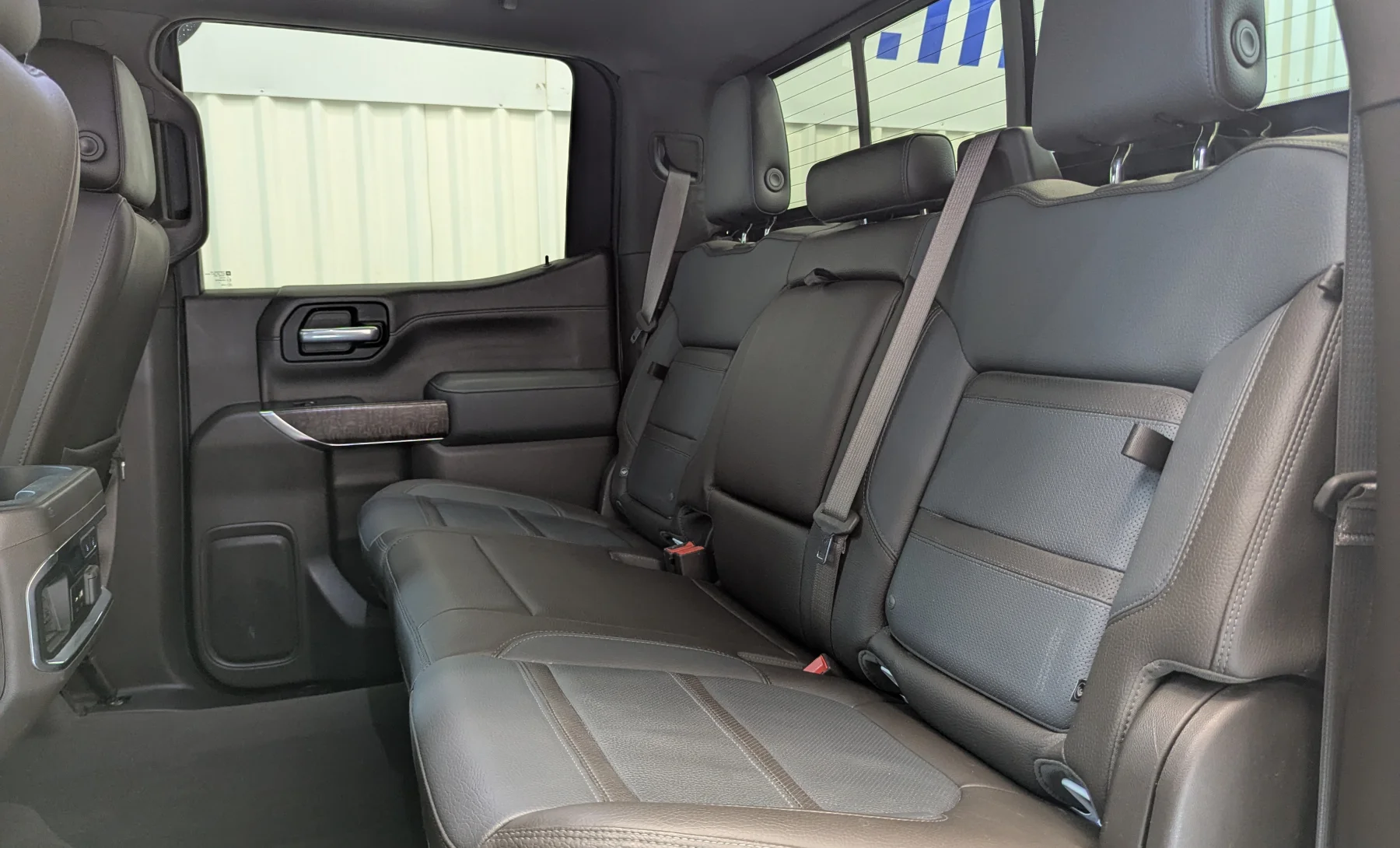 GMC Sierra 1500 Denali 2019 — interior 10 de 10