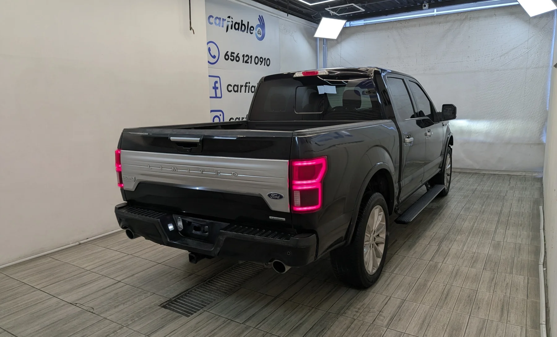 Ford F-150 Platinum 2019 — exterior 4 de 10