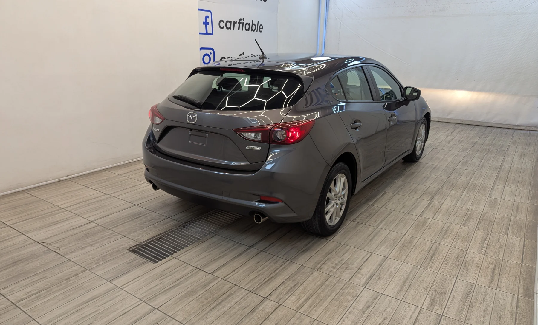 Mazda 3 Sport 2017 — exterior 4 de 10