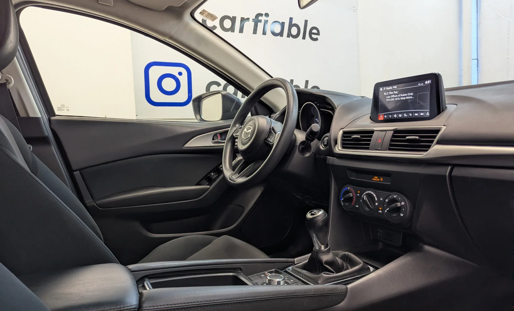Mazda 3 Sport 2017 — interior 6 de 10