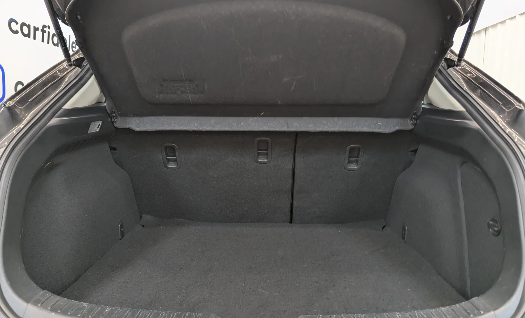 Mazda 3 Sport 2017 — interior 10 de 10