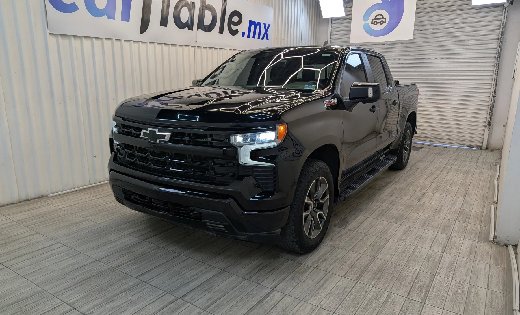 Chevrolet Cheyenne RST 2023 — exterior 1 de 10