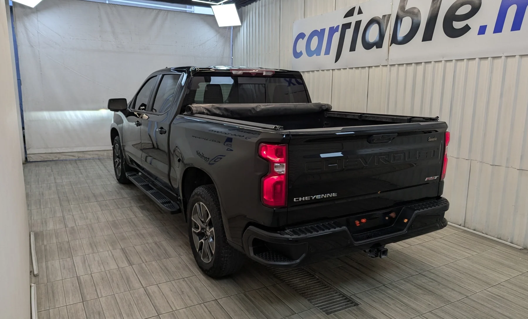 Chevrolet Cheyenne RST 2023 — exterior 6 de 10