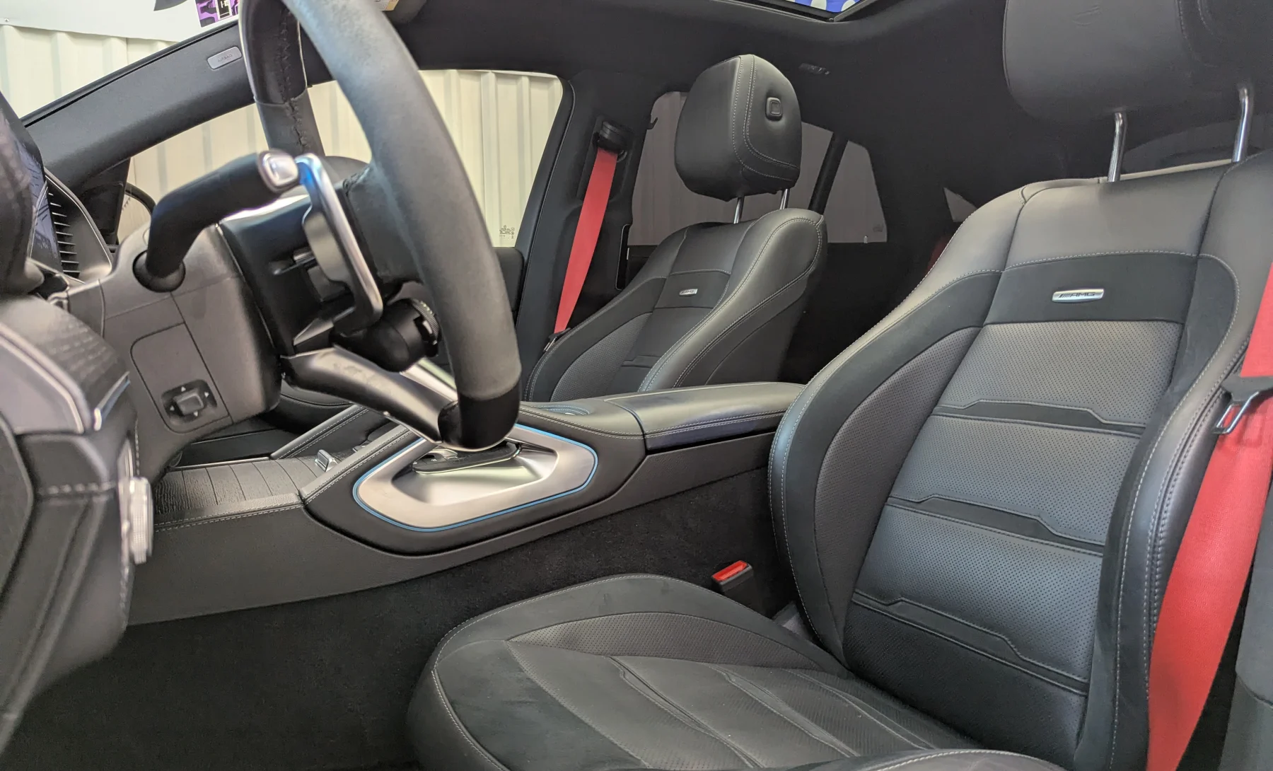 Mercedes-Benz GLE53 AMG 4Matic+ 2025 — interior 2 de 10