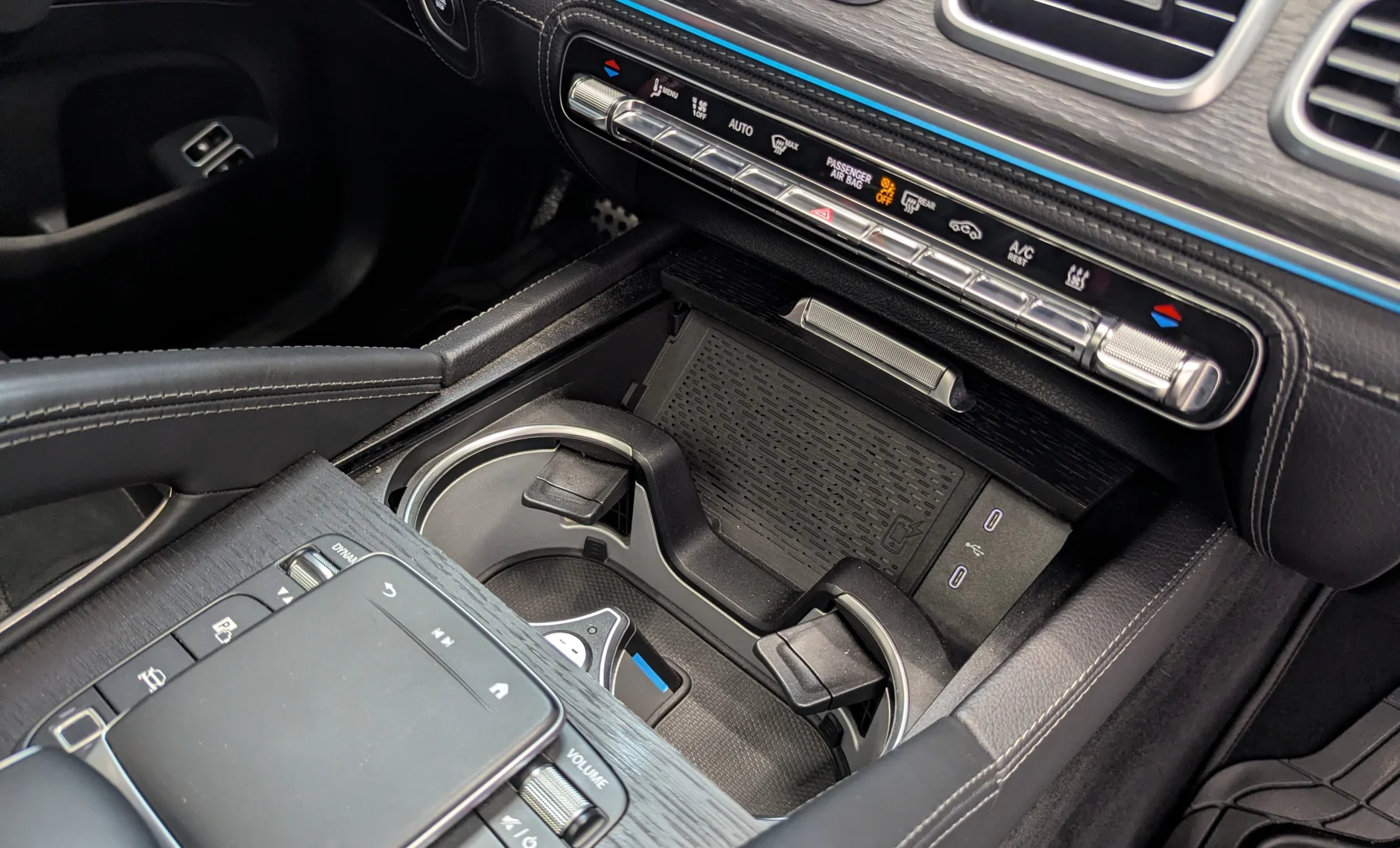 Mercedes-Benz GLE53 AMG 4Matic+ 2025 — interior 5 de 10