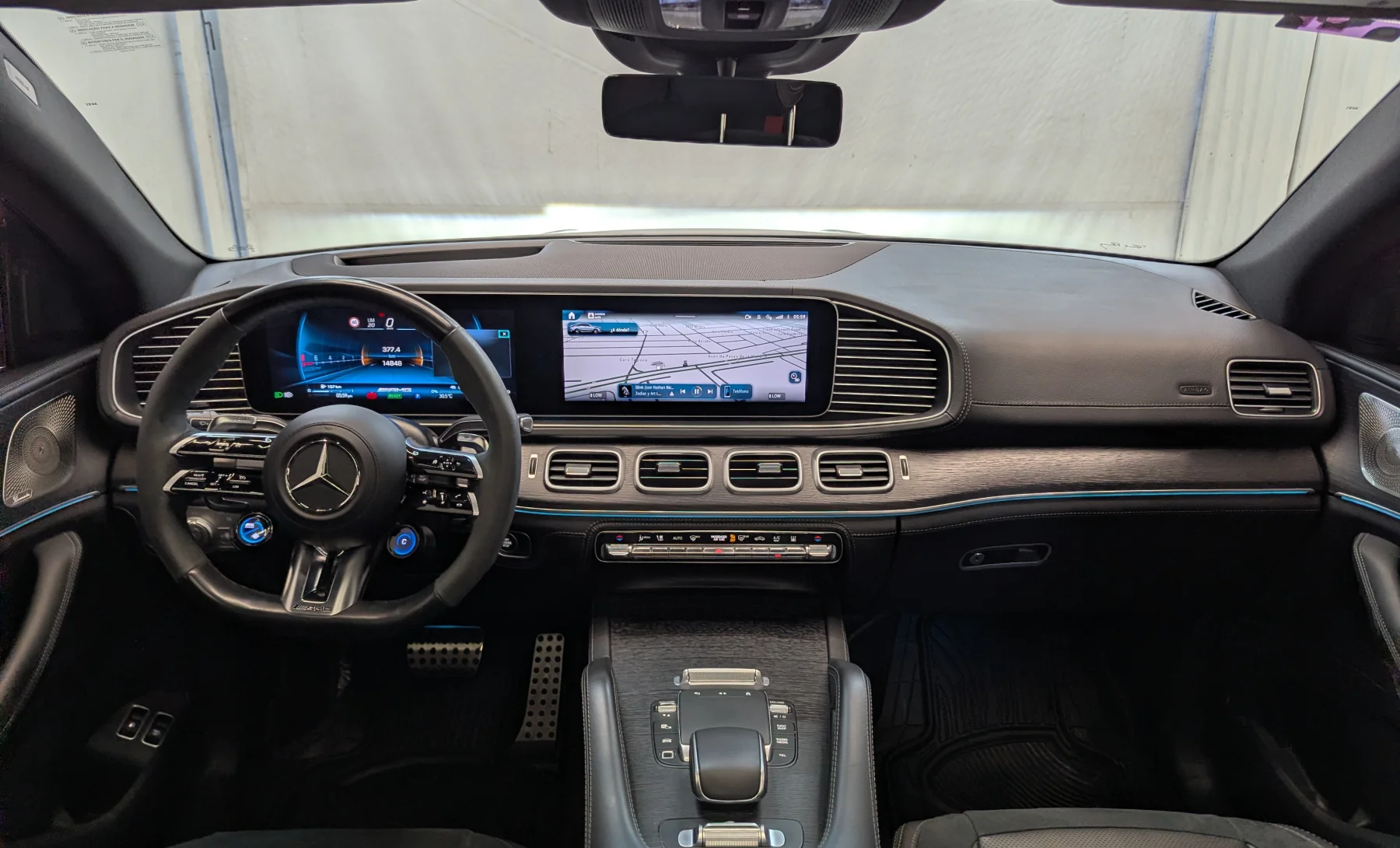 Mercedes-Benz GLE53 AMG 4Matic+ 2025 — interior 6 de 10