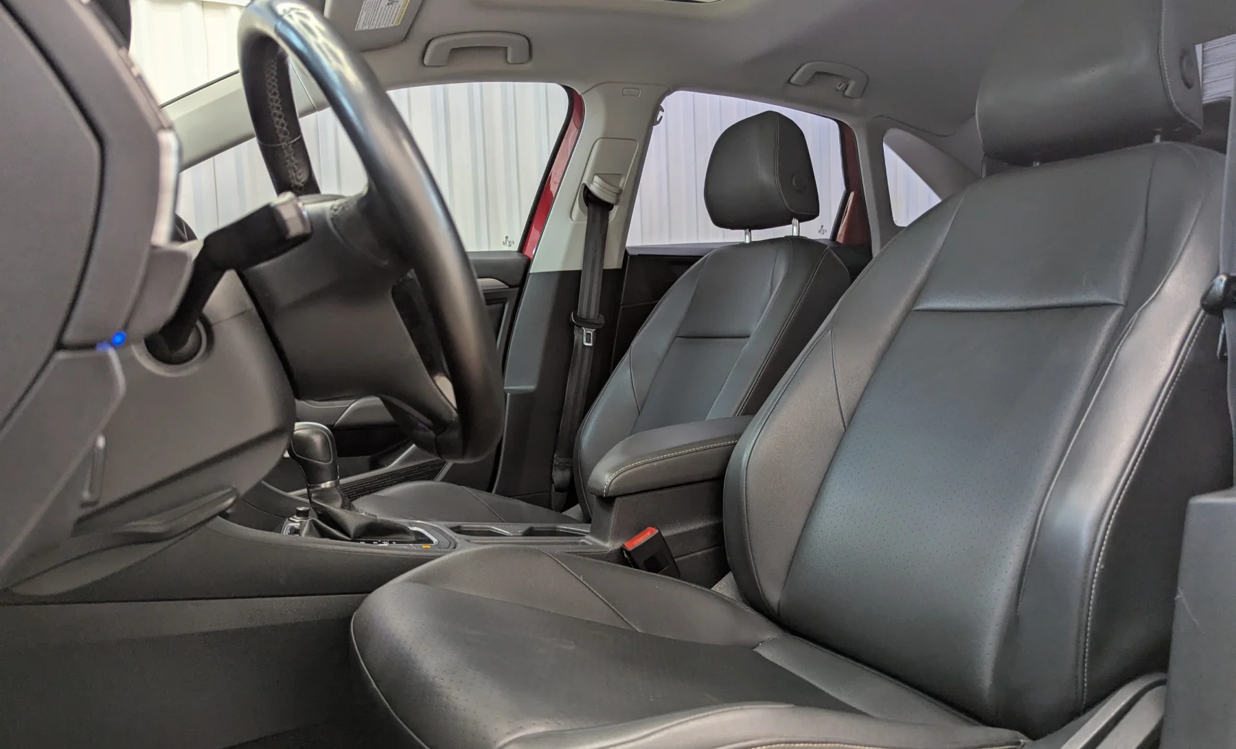 Volkswagen Jetta SEL Premium 2019 — interior 2 de 10