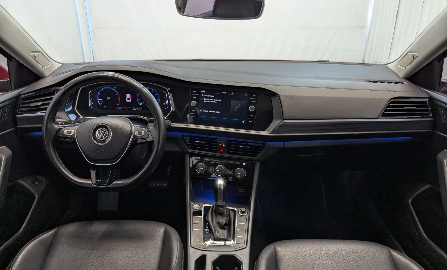 Volkswagen Jetta SEL Premium 2019 — interior 4 de 10