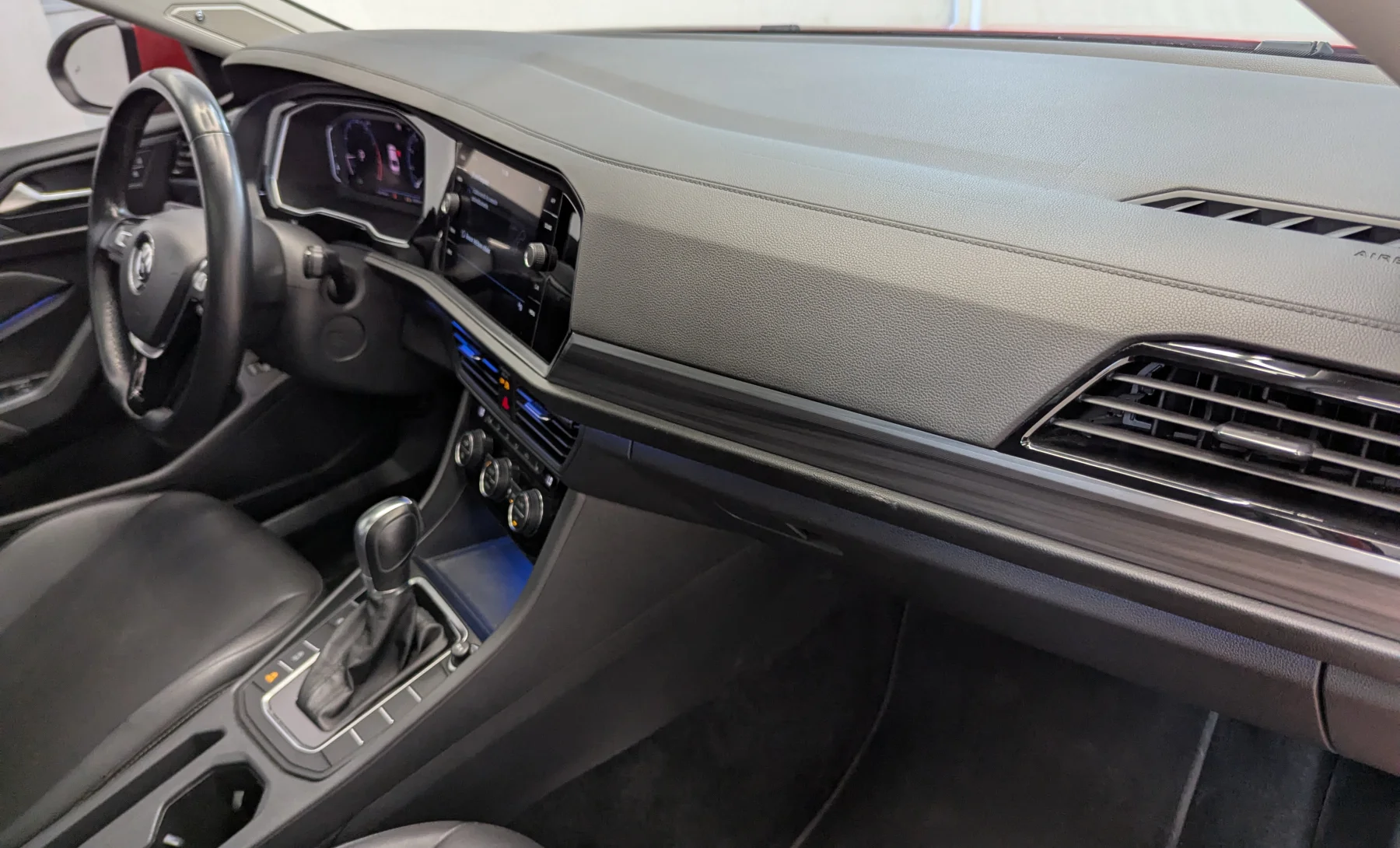 Volkswagen Jetta SEL Premium 2019 — interior 7 de 10