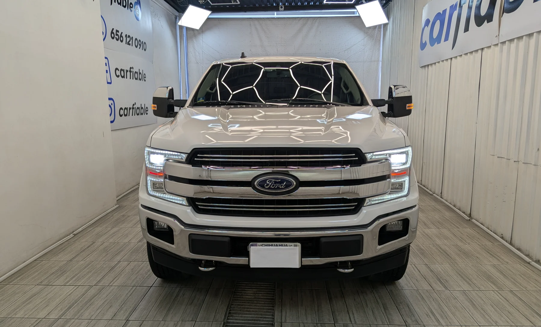 Ford F-150 Lariat 2019 — exterior 2 de 10