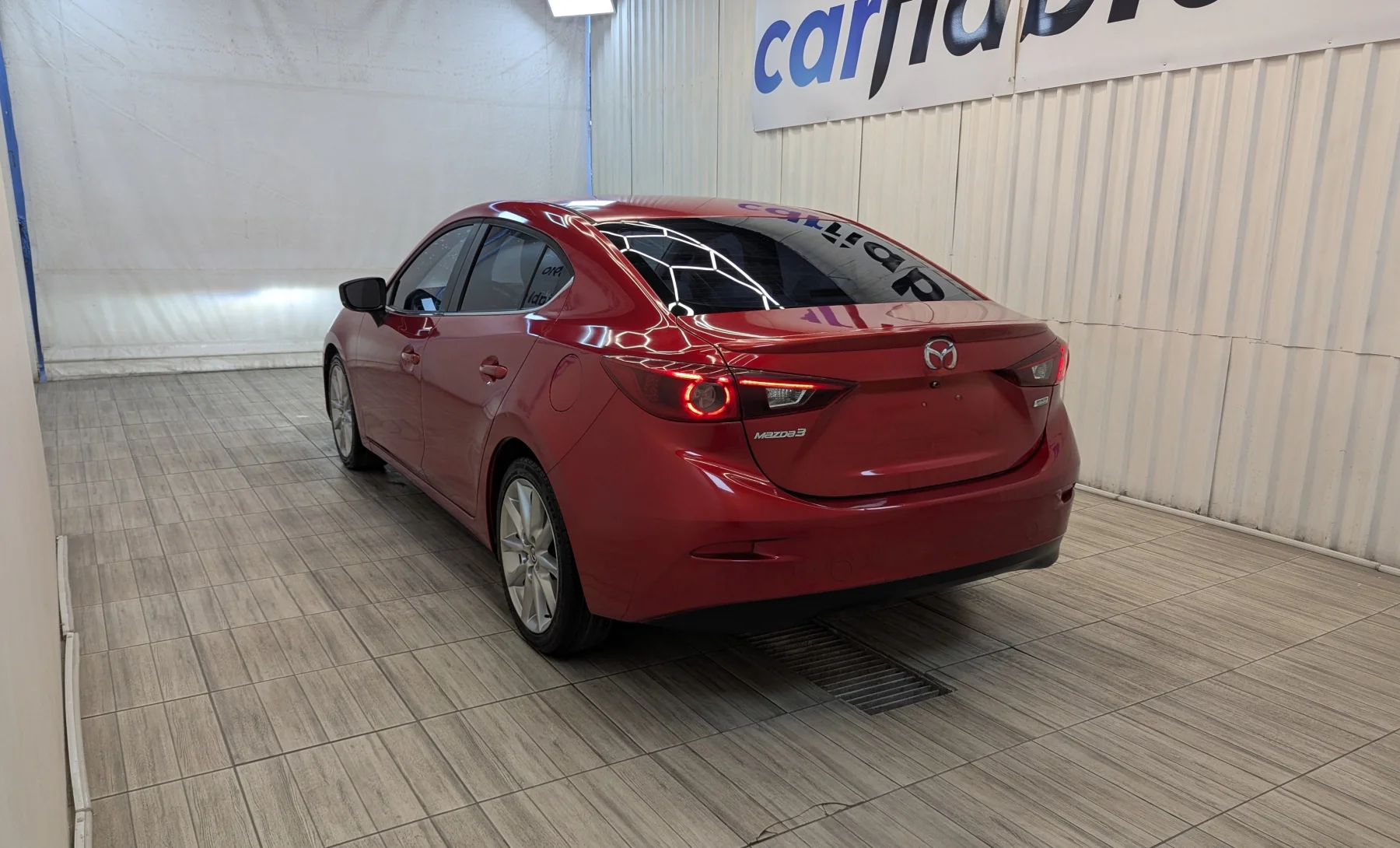 Mazda 3 s Grand Touring 2018 — exterior 6 de 10