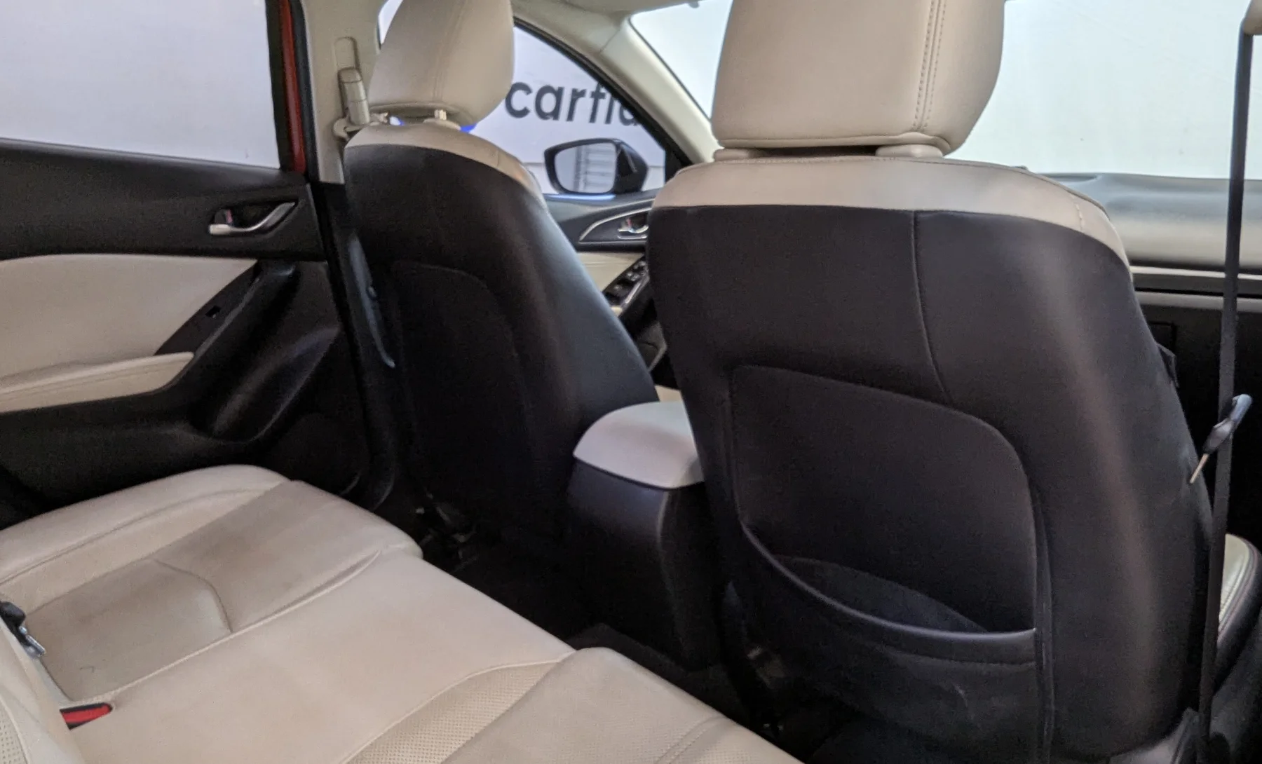 Mazda 3 s Grand Touring 2018 — interior 9 de 10