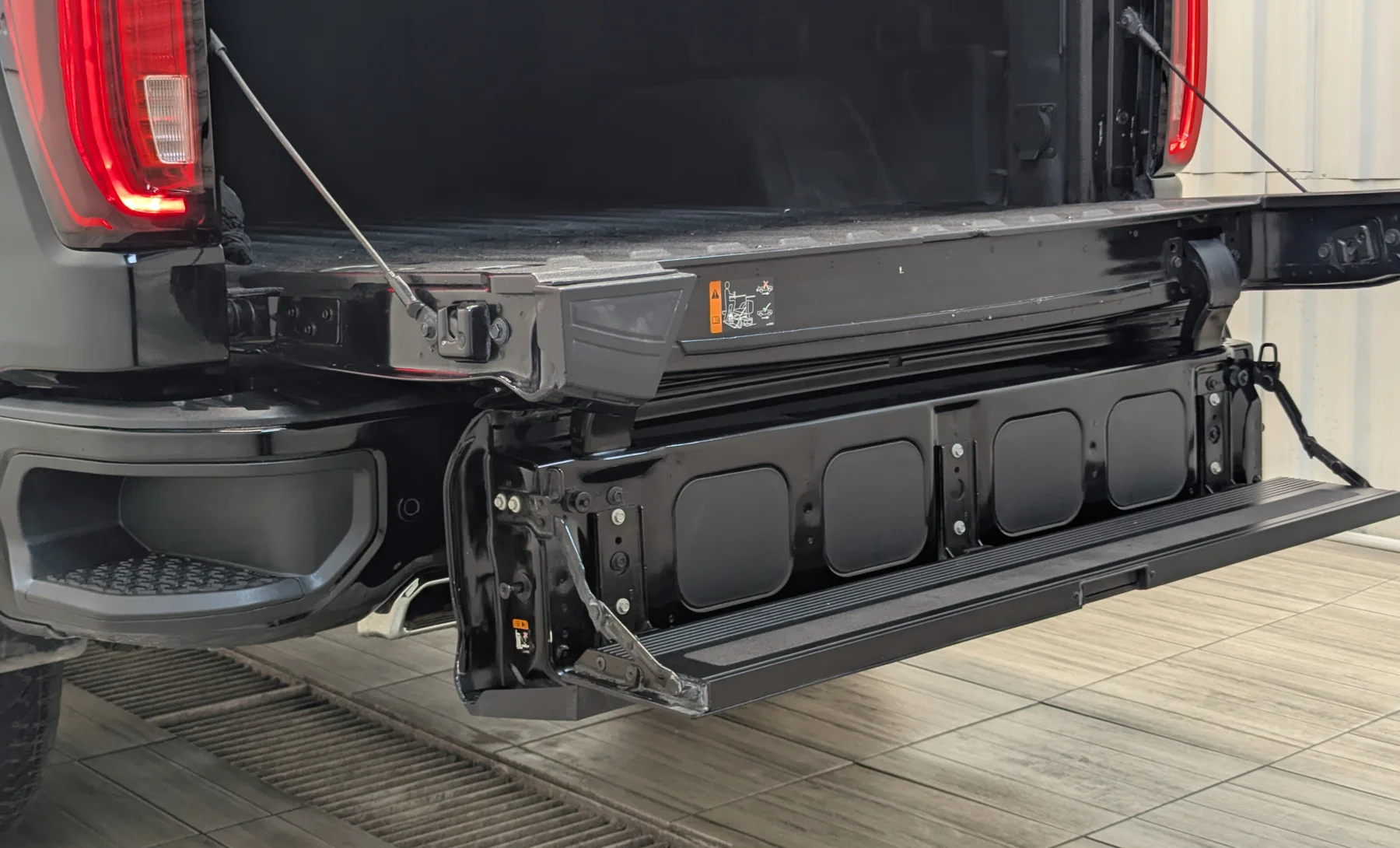 GMC Sierra 1500 AT4 2023 — exterior 8 de 10