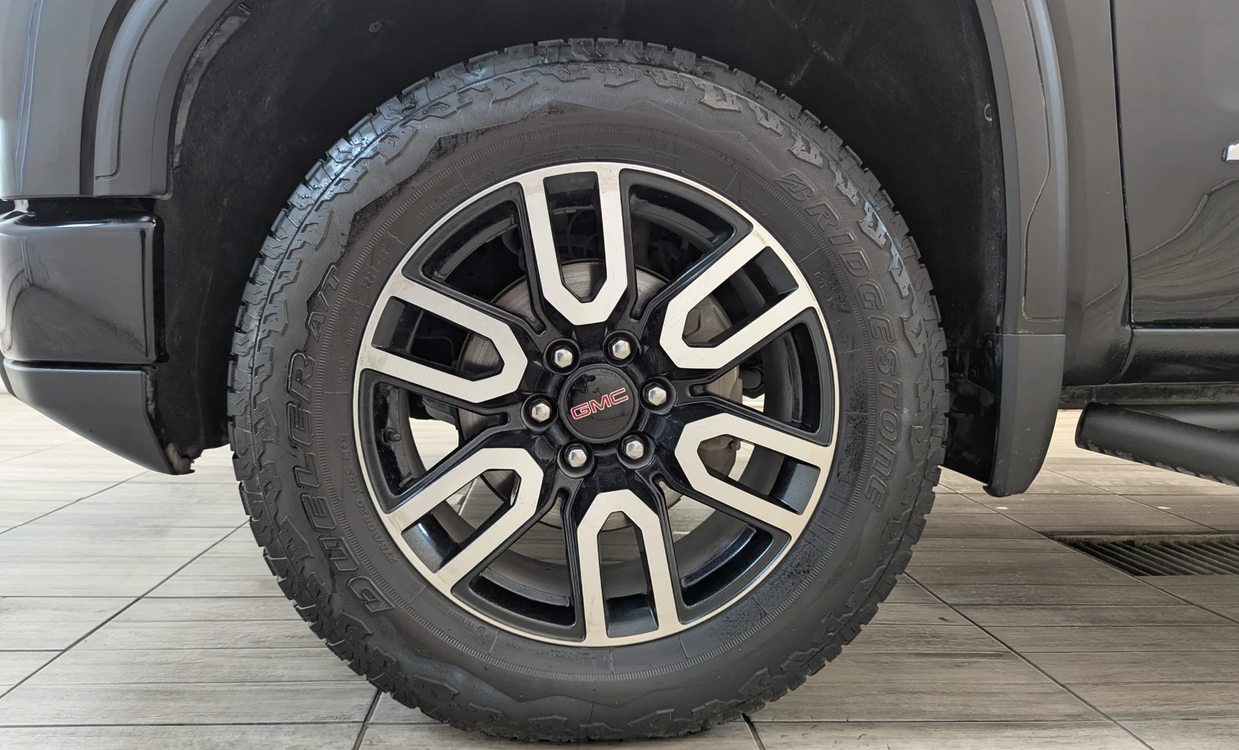 GMC Sierra 1500 AT4 2023 — exterior 10 de 10