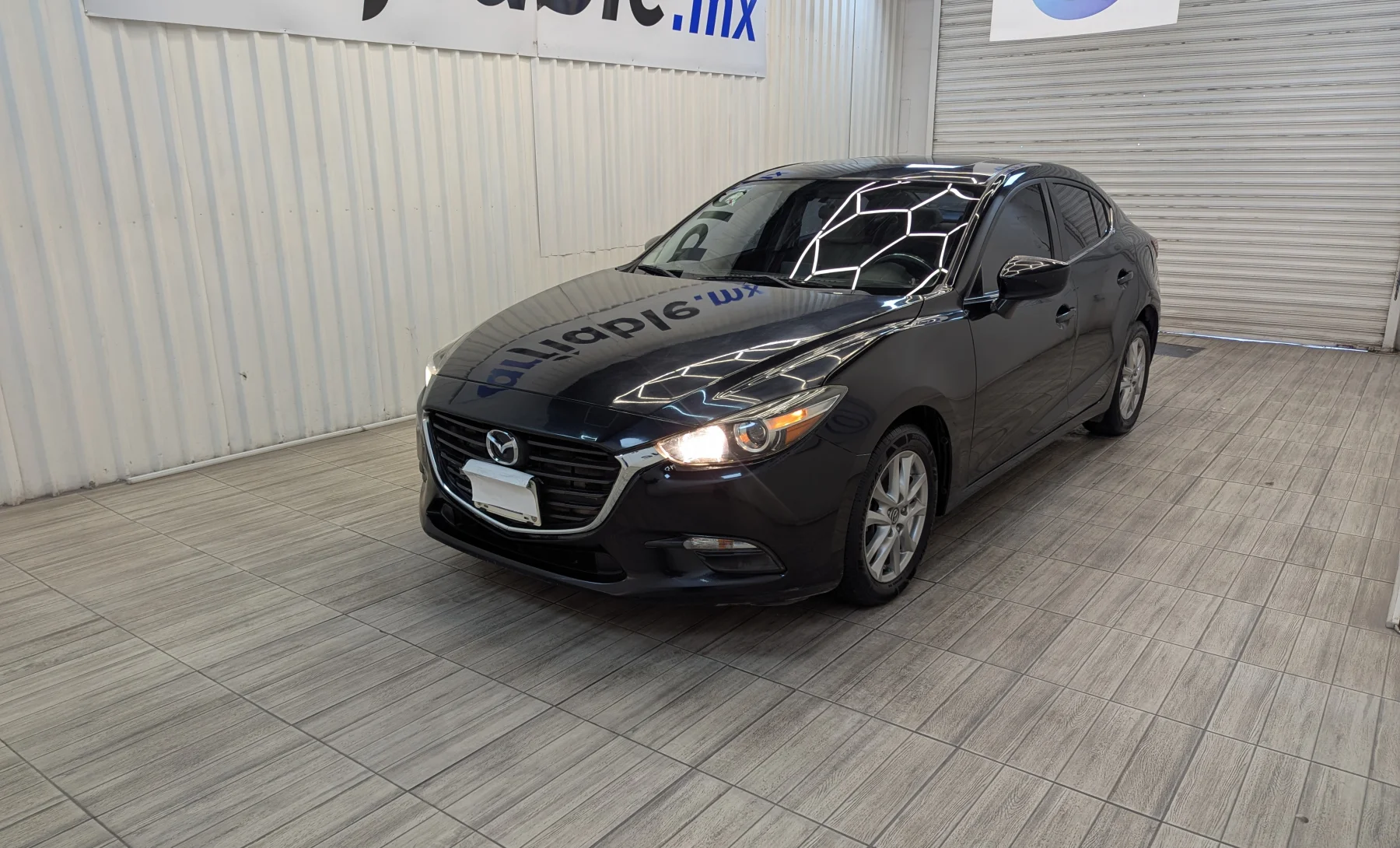 Mazda 3 I Touring 2018 — exterior 1 de 10