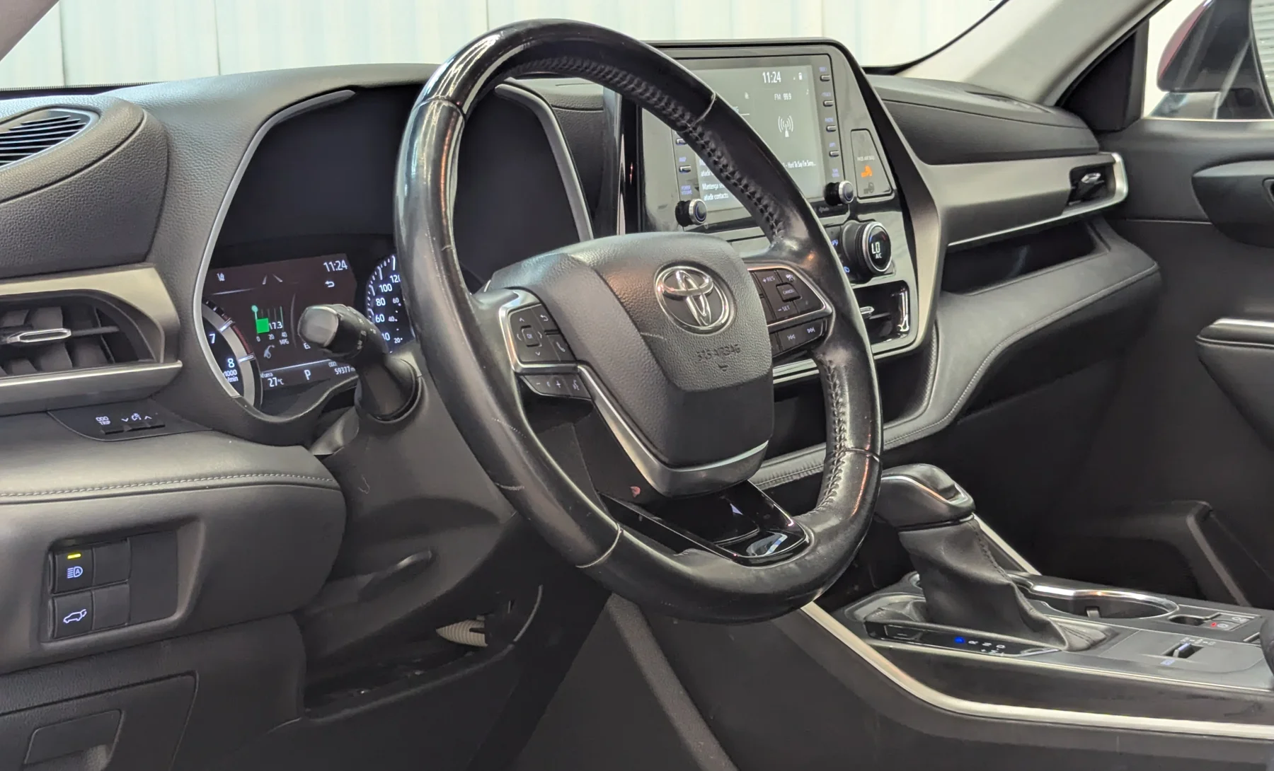 Toyota Highlander XLE 2020 — interior 1 de 10