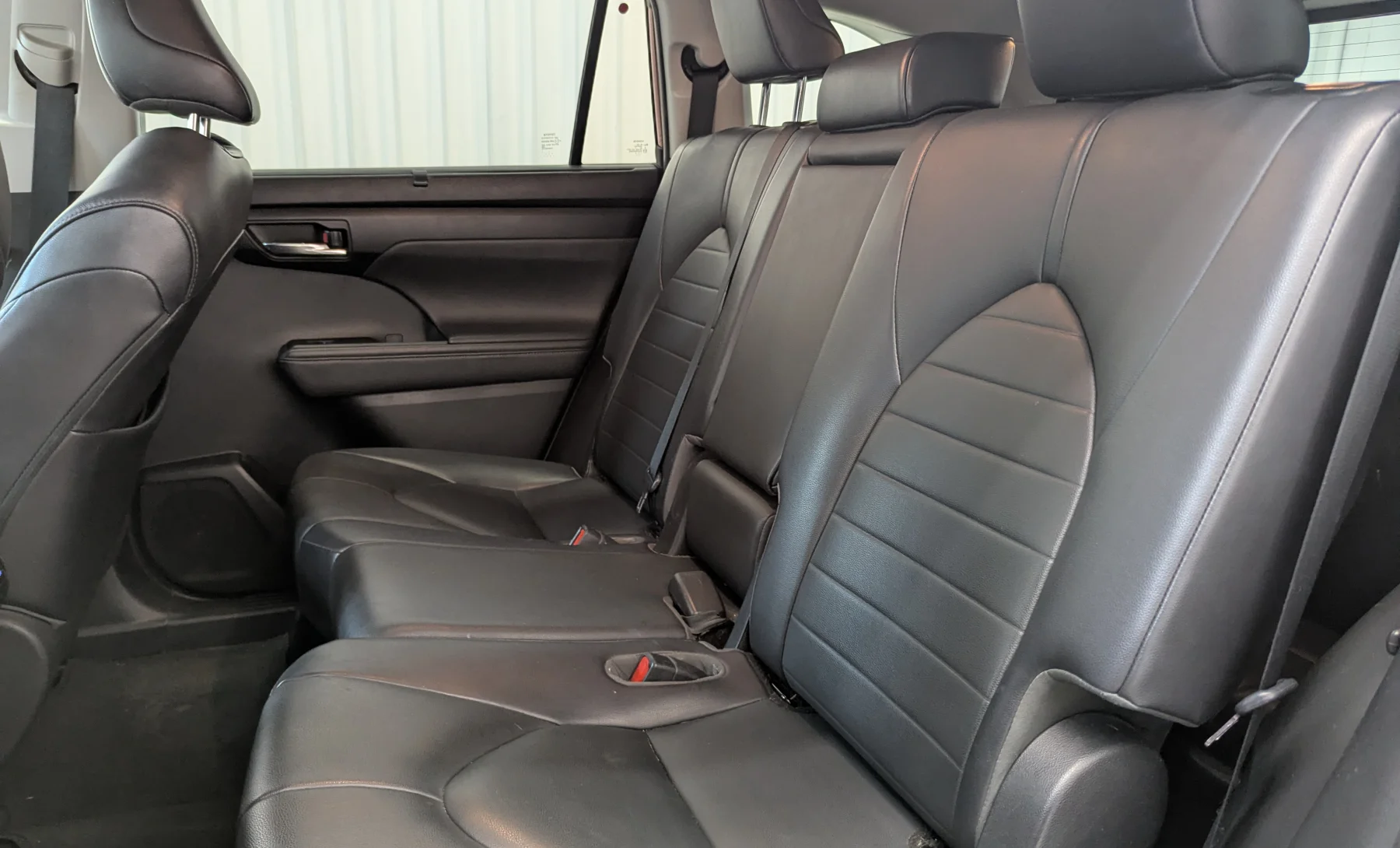 Toyota Highlander XLE 2020 — interior 8 de 10