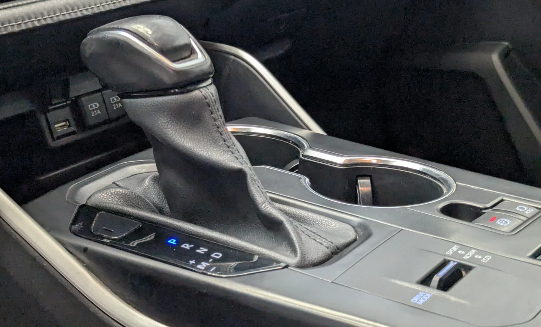 Toyota Highlander XLE 2020 — interior 3 de 10