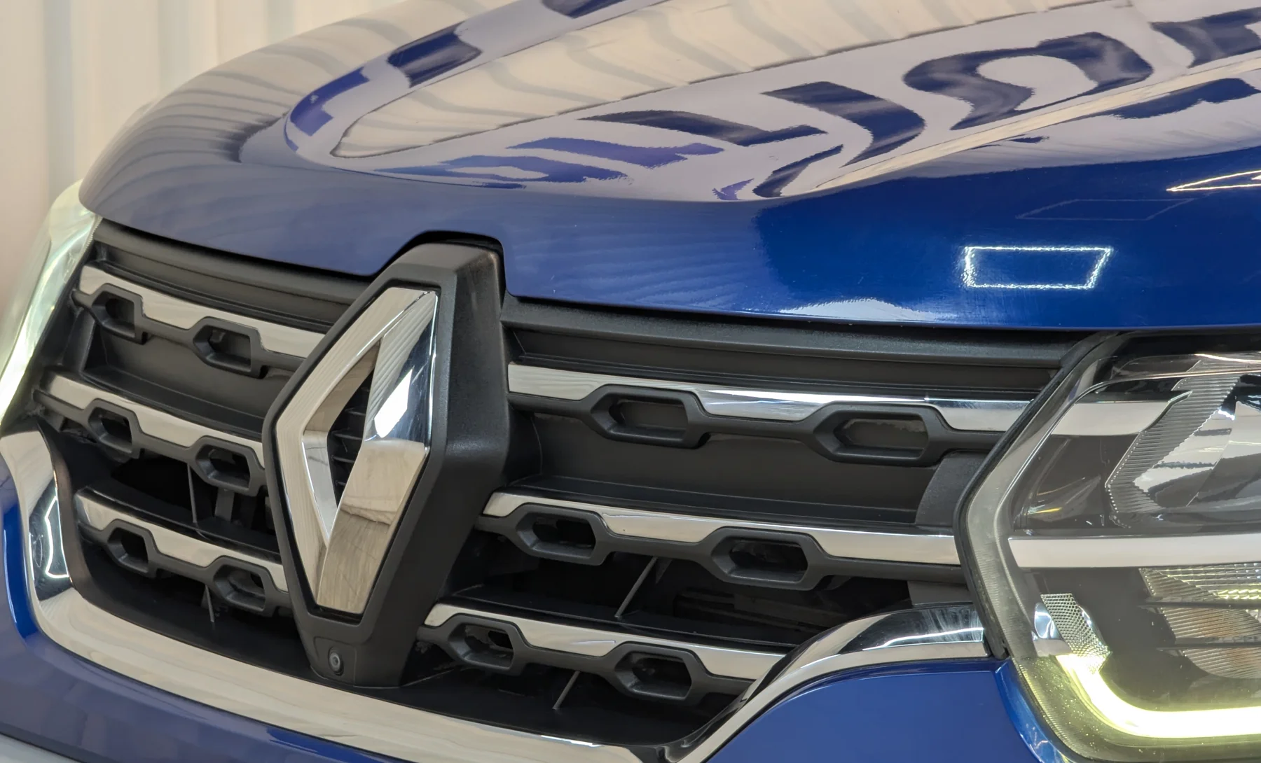 Renault Duster Iconic 2021 — exterior 9 de 10