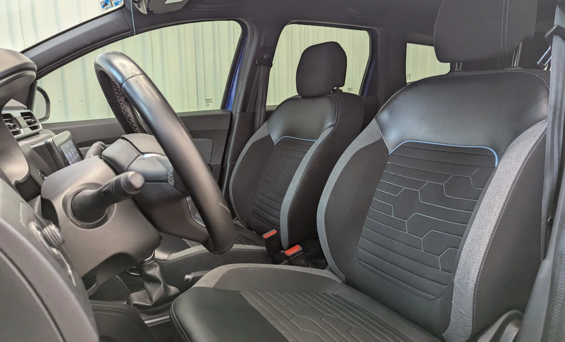 Renault Duster Iconic 2021 — interior 2 de 10