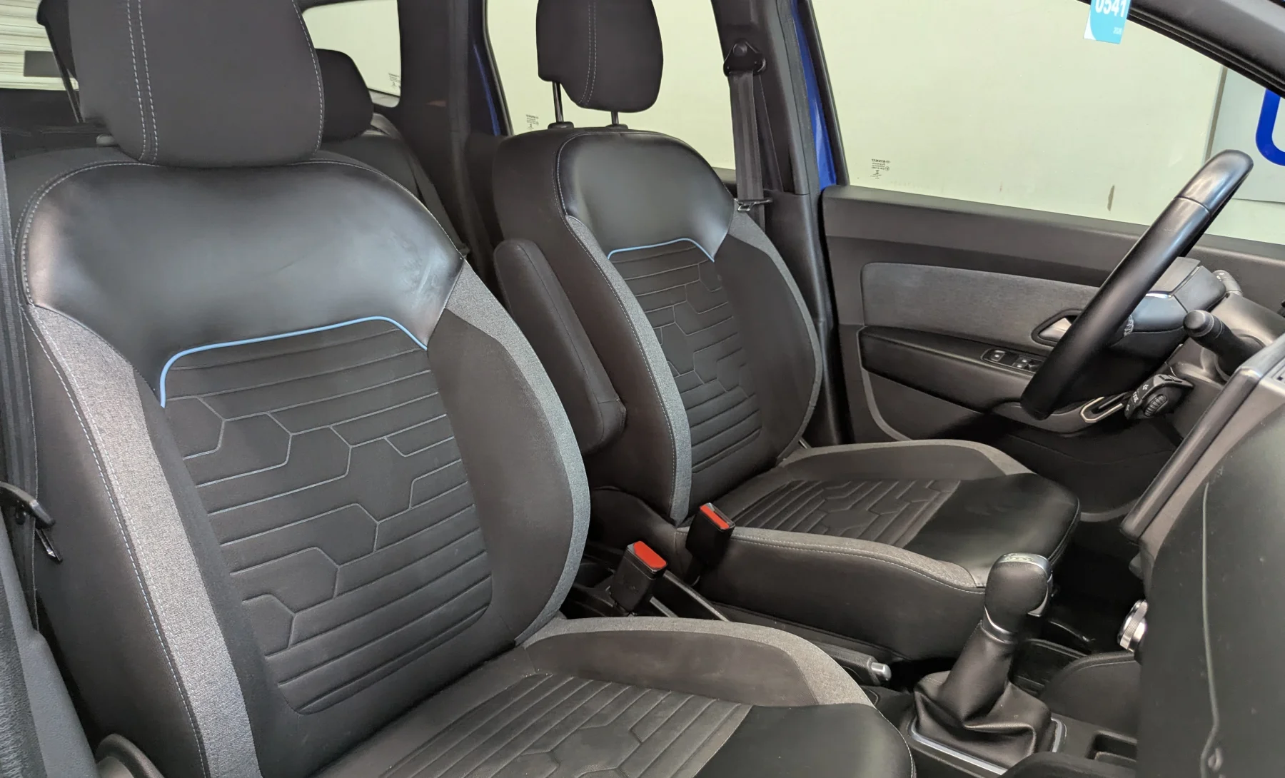 Renault Duster Iconic 2021 — interior 7 de 10