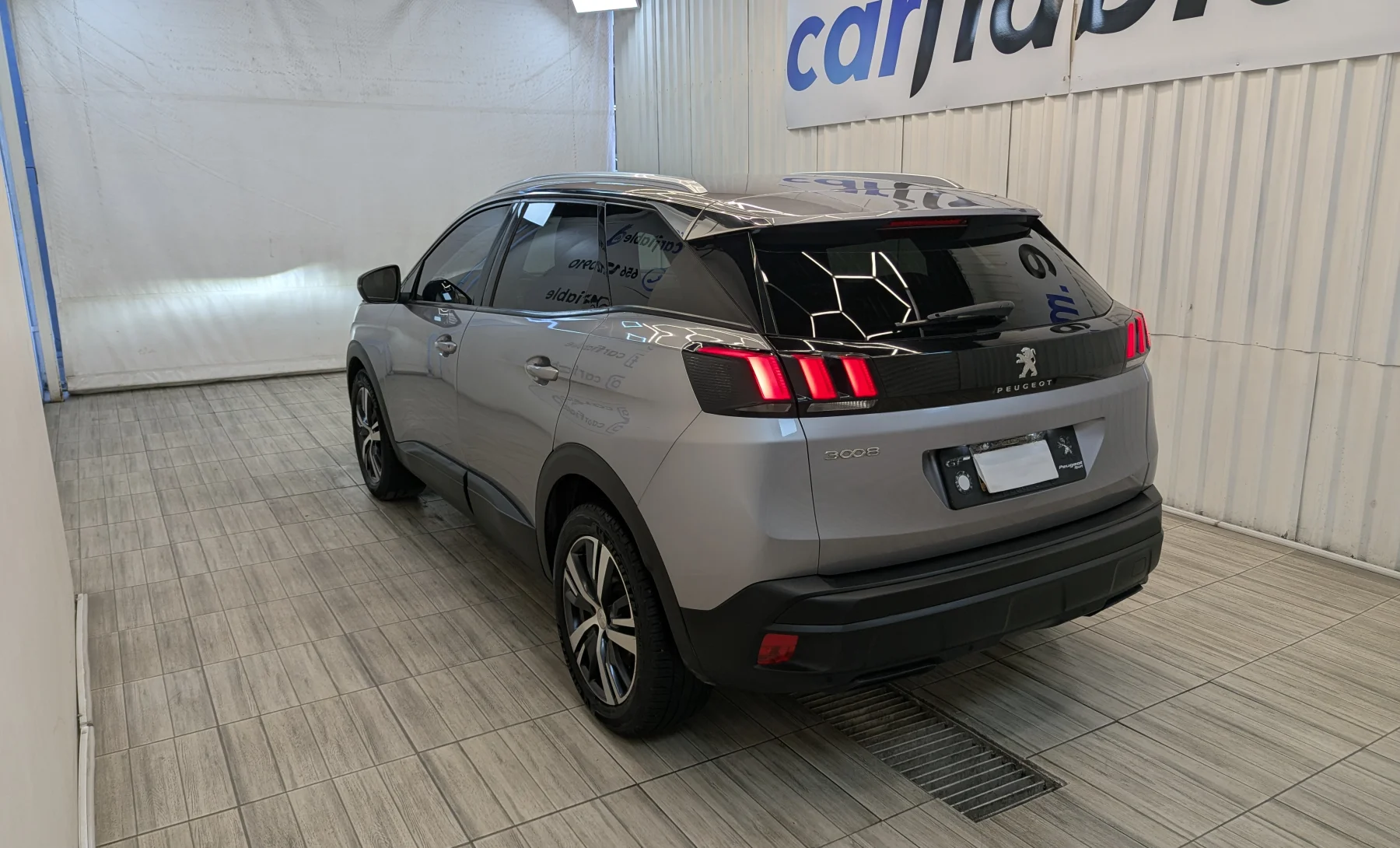 Peugeot 3008 Active 2024 — exterior 6 de 10