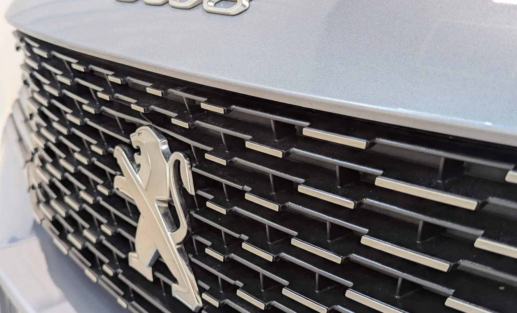 Peugeot 3008 Active 2024 — exterior 9 de 10