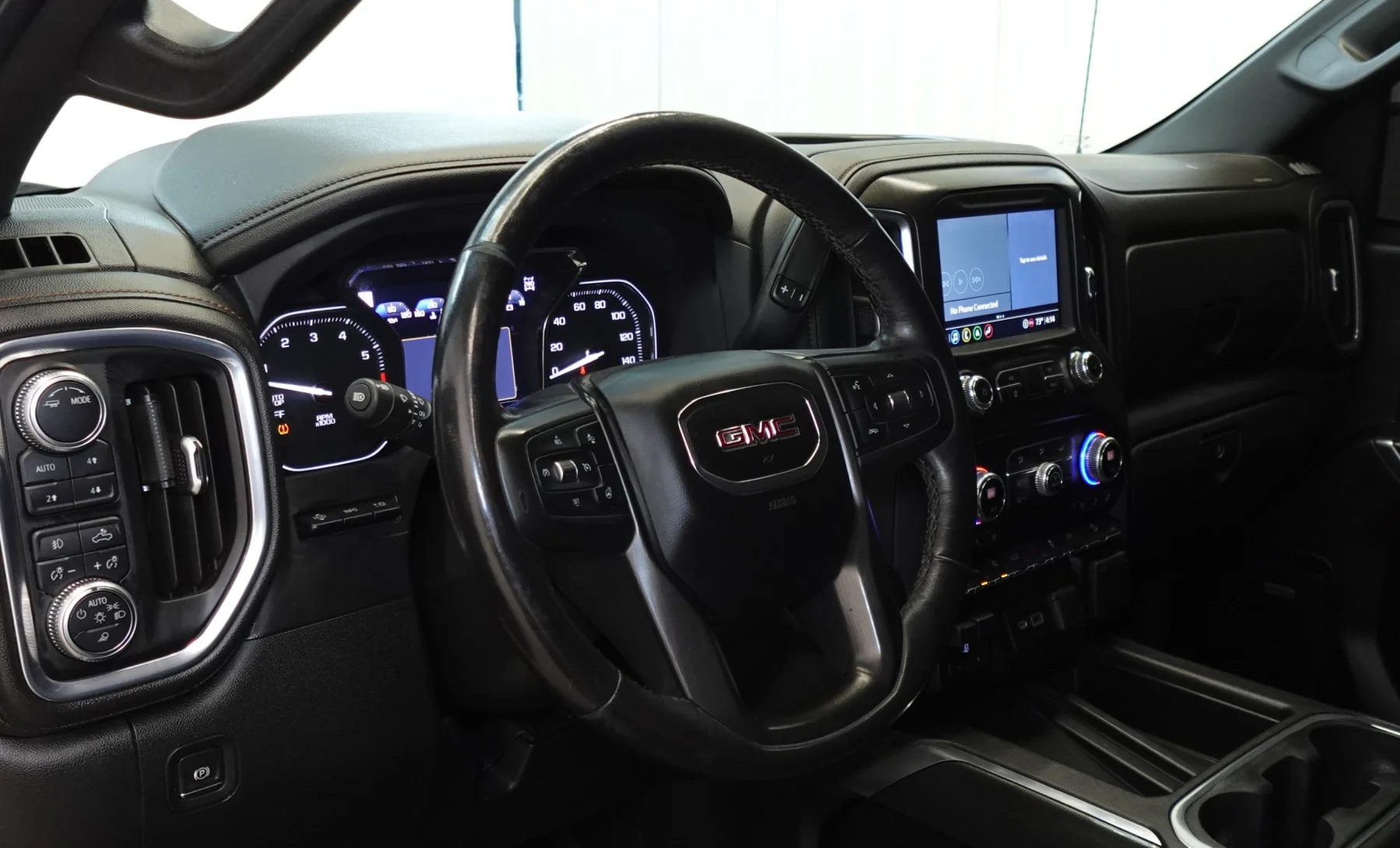 GMC Sierra 1500 AT4 2021 — interior 1 de 10