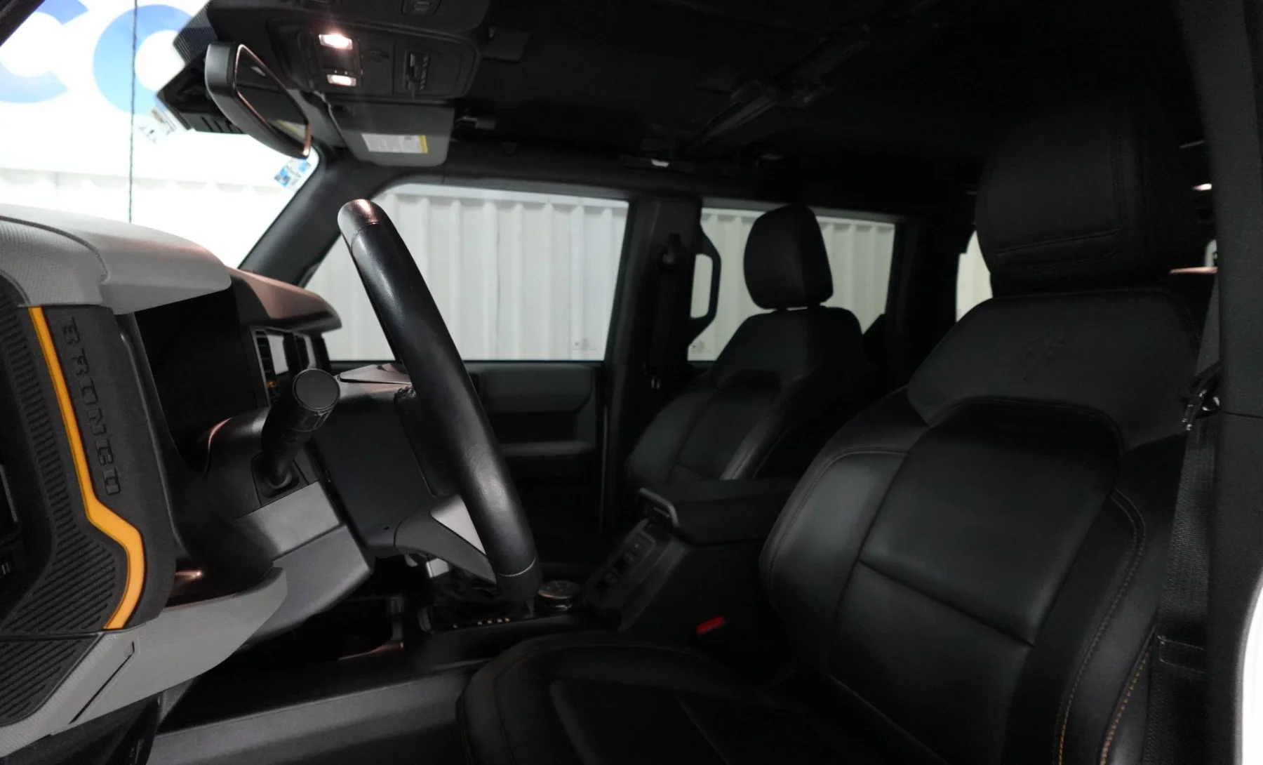 Ford Bronco Badlands 2023 — interior 1 de 4