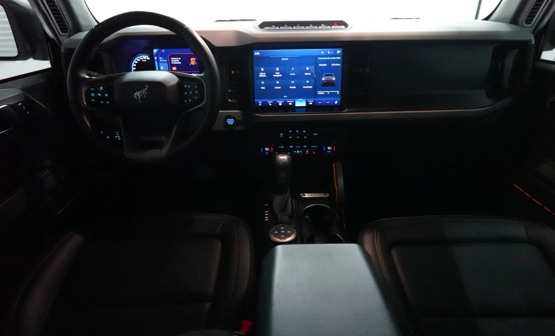 Ford Bronco Badlands 2023 — interior 4 de 4